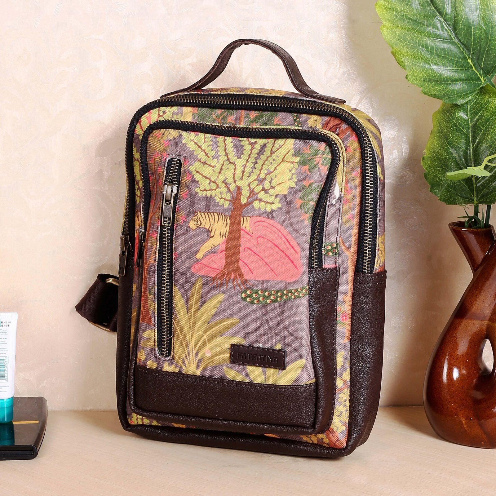 Tiger Art Print Chest Bag For Women image 2