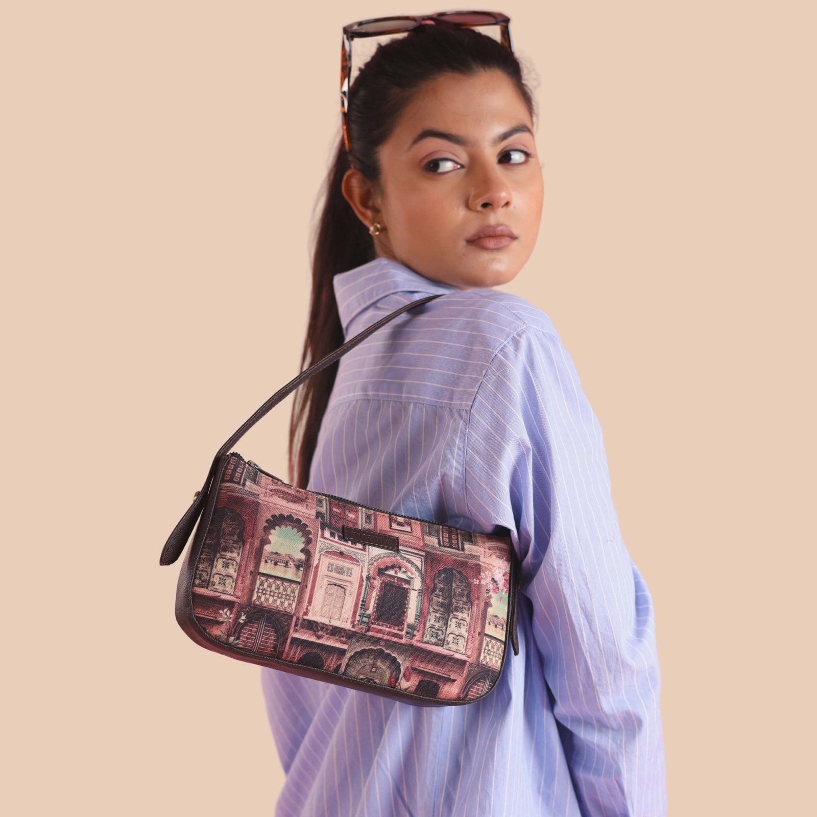 Shekhawati Haveli Design Baguette Bag image 2