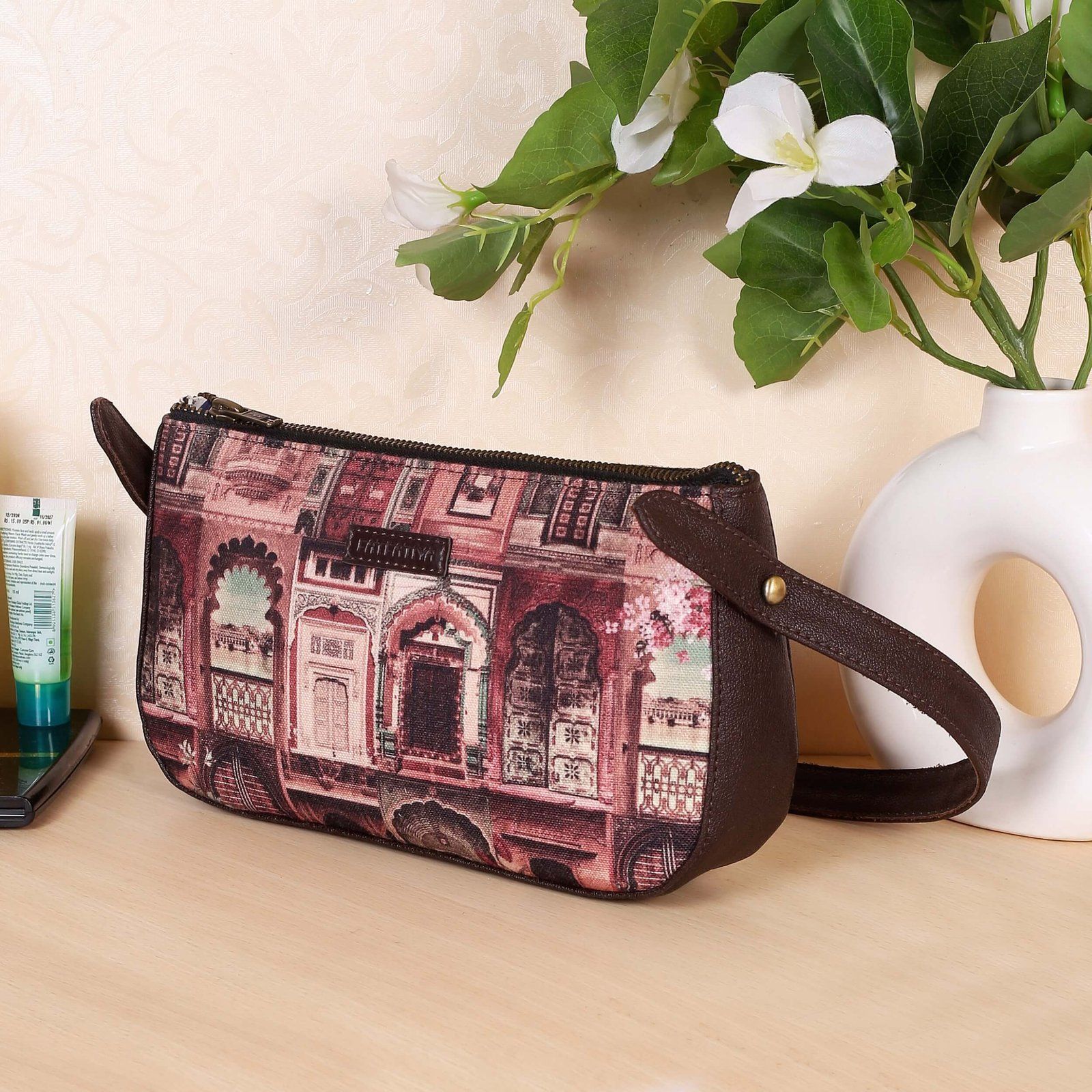 Shekhawati Haveli Design Baguette Bag image 3