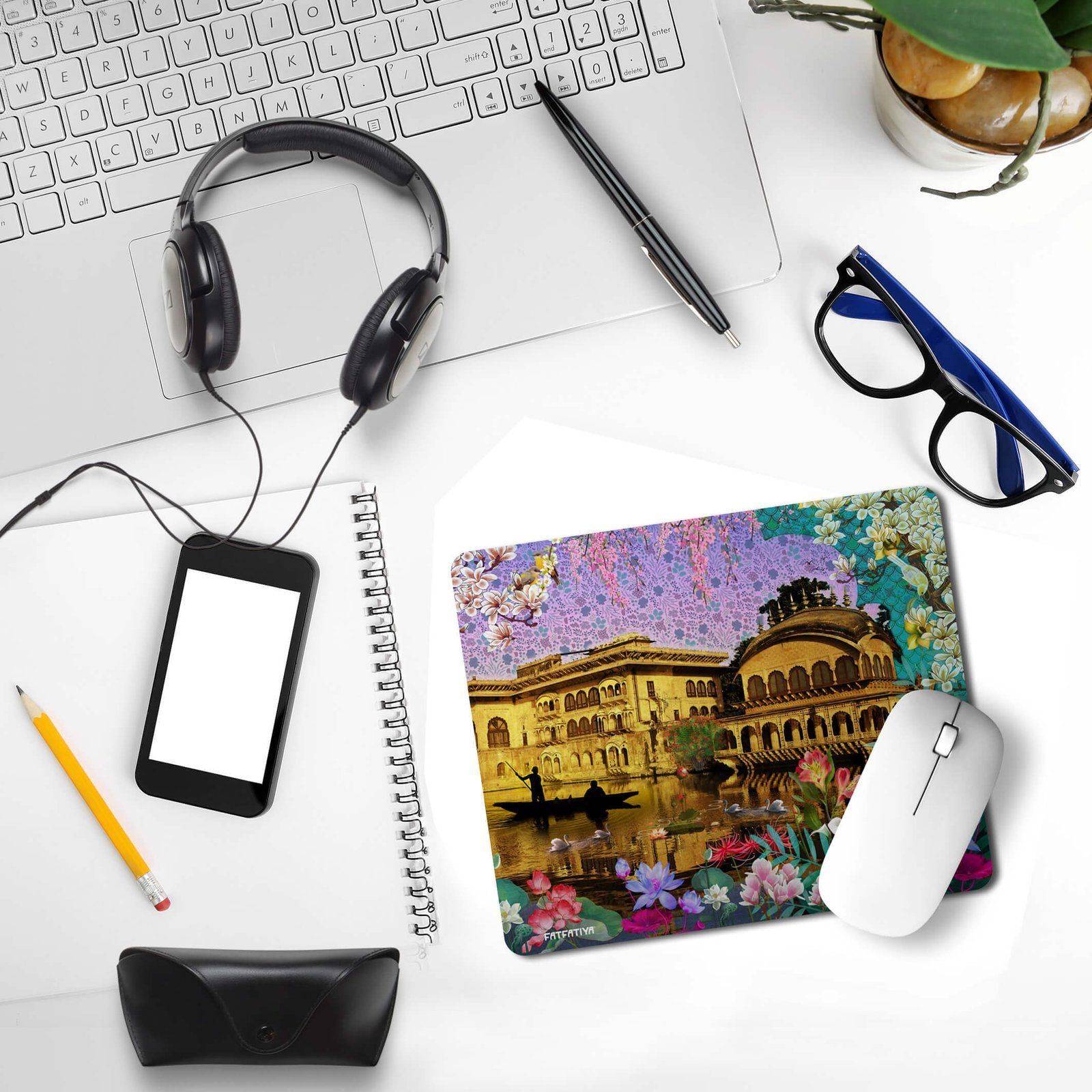 Deeg Palace Beautiful Mouse Pad image 3
