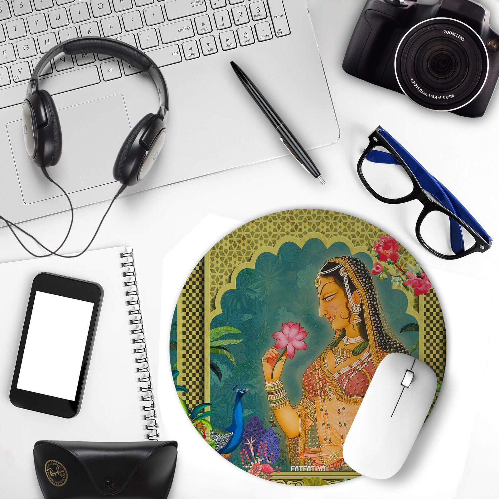 Bani Thani Queen Mouse Pad For Laptop image 3