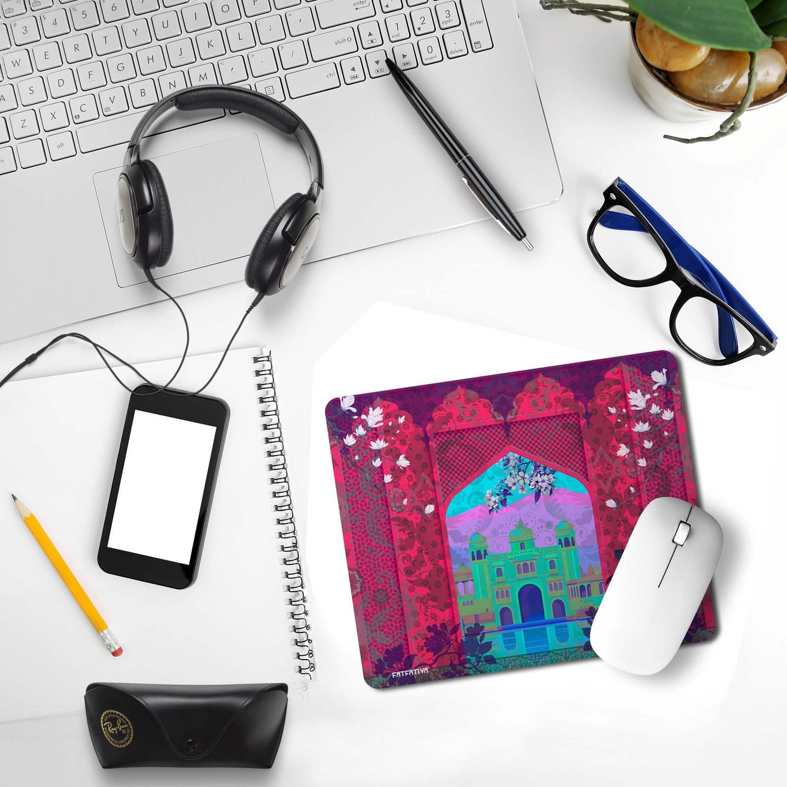 Glorious Royal Palace Pink Mouse Pad image 3
