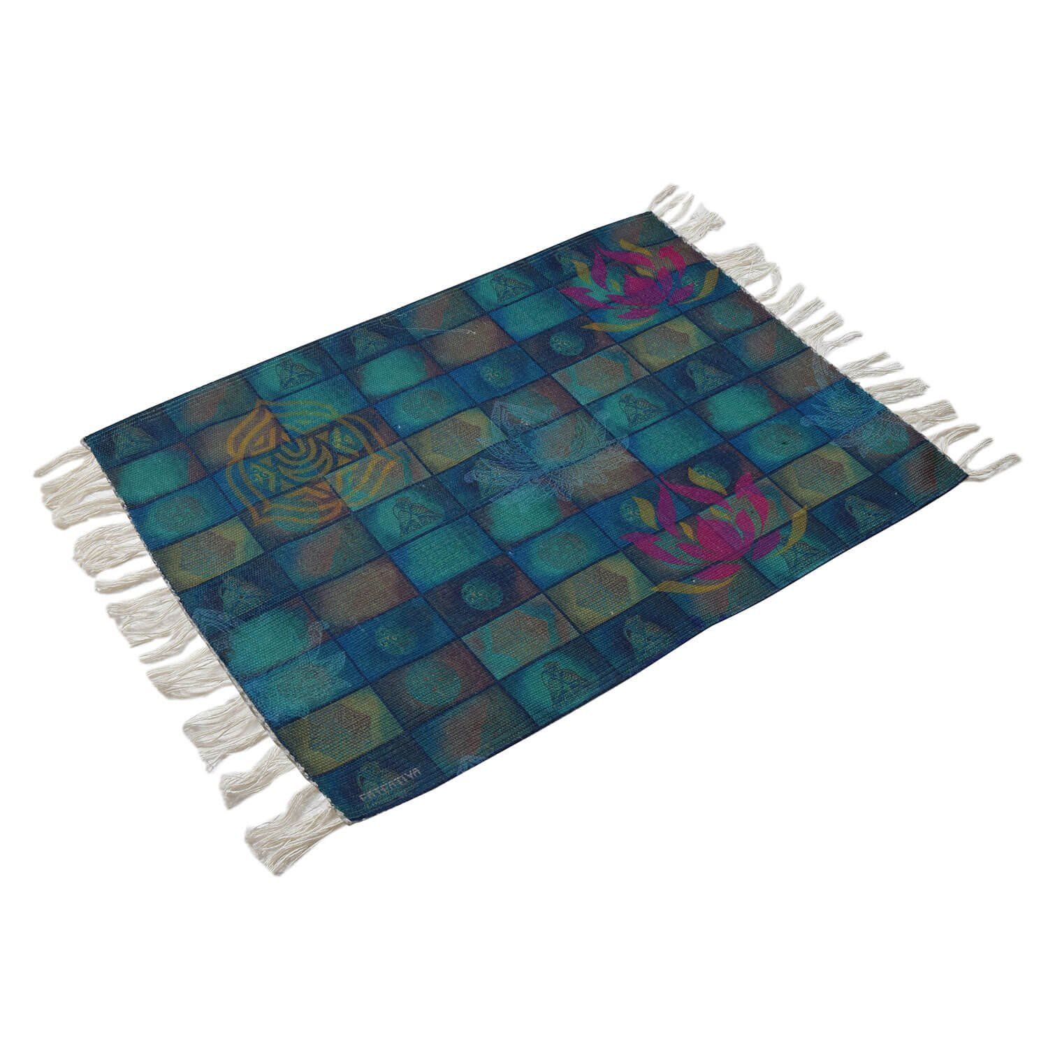 Geometric Design Recycled Plastic Rug image 3