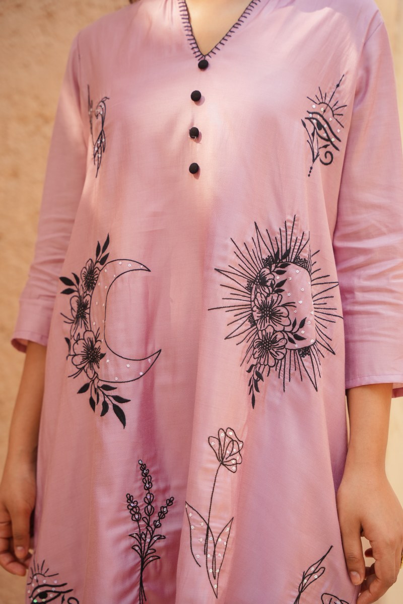 Lilac Pink Roman Silk Straight Kurta With Minimalist Floral Work image 2