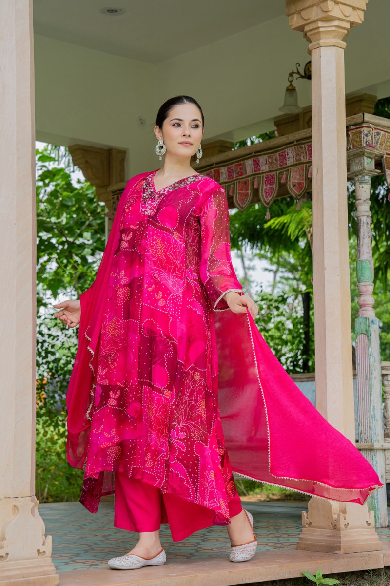 Elegant Red- Pink A-line Kurta Set With Embroidered V-neck And Abstract Floral Print image 2
