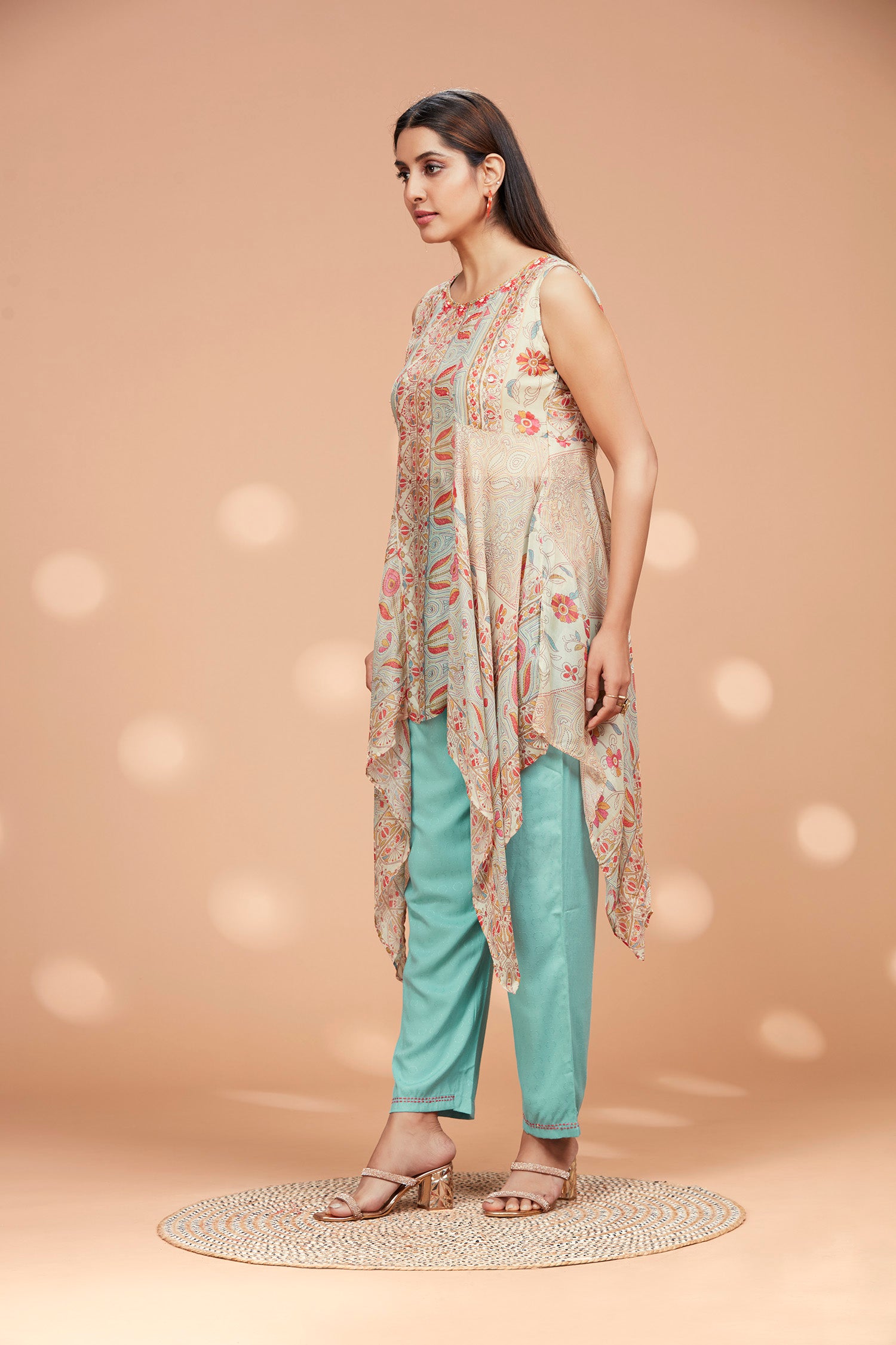 Two- Piece Muslin Asymmetric Kurta Set image 2