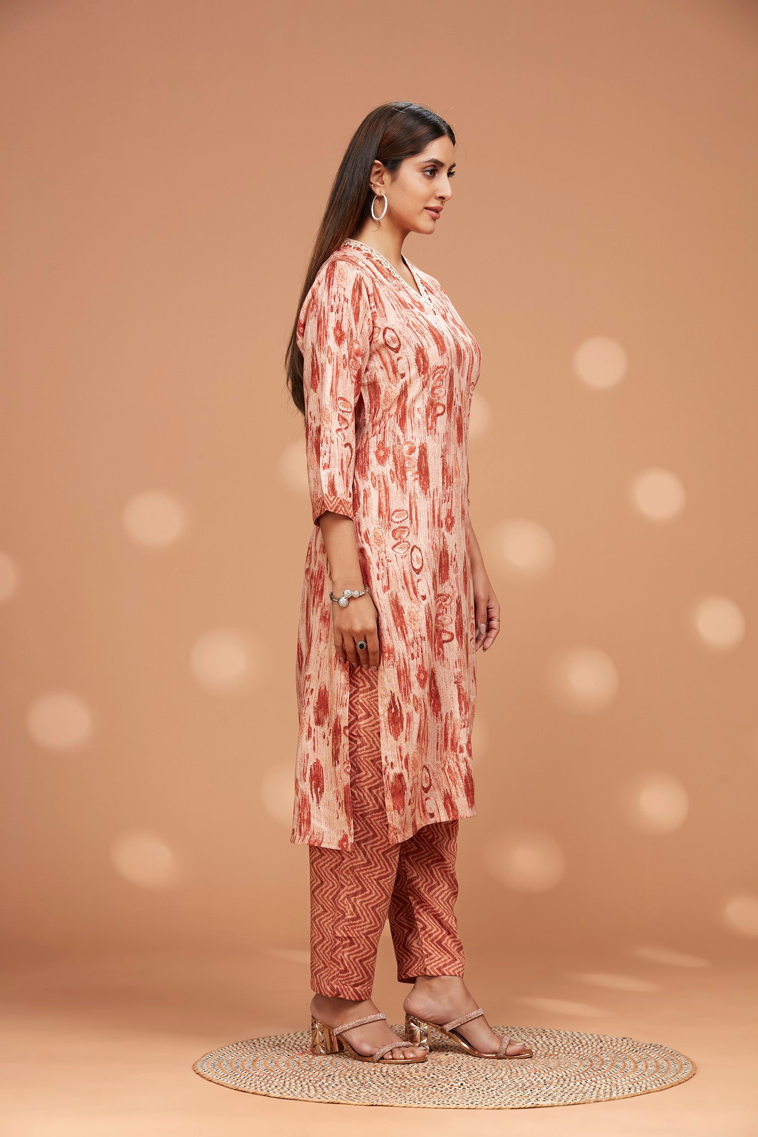 Rayon V Neck Two-piece Kurta Set image 2