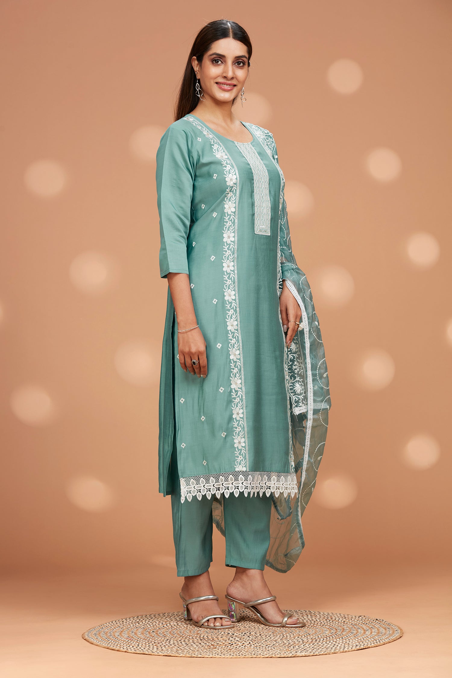Three-piece Evening Wear Kurta Set image 2