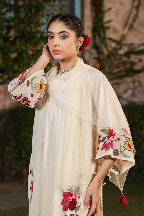 Three-piece Embroidered Kurta Set image 4