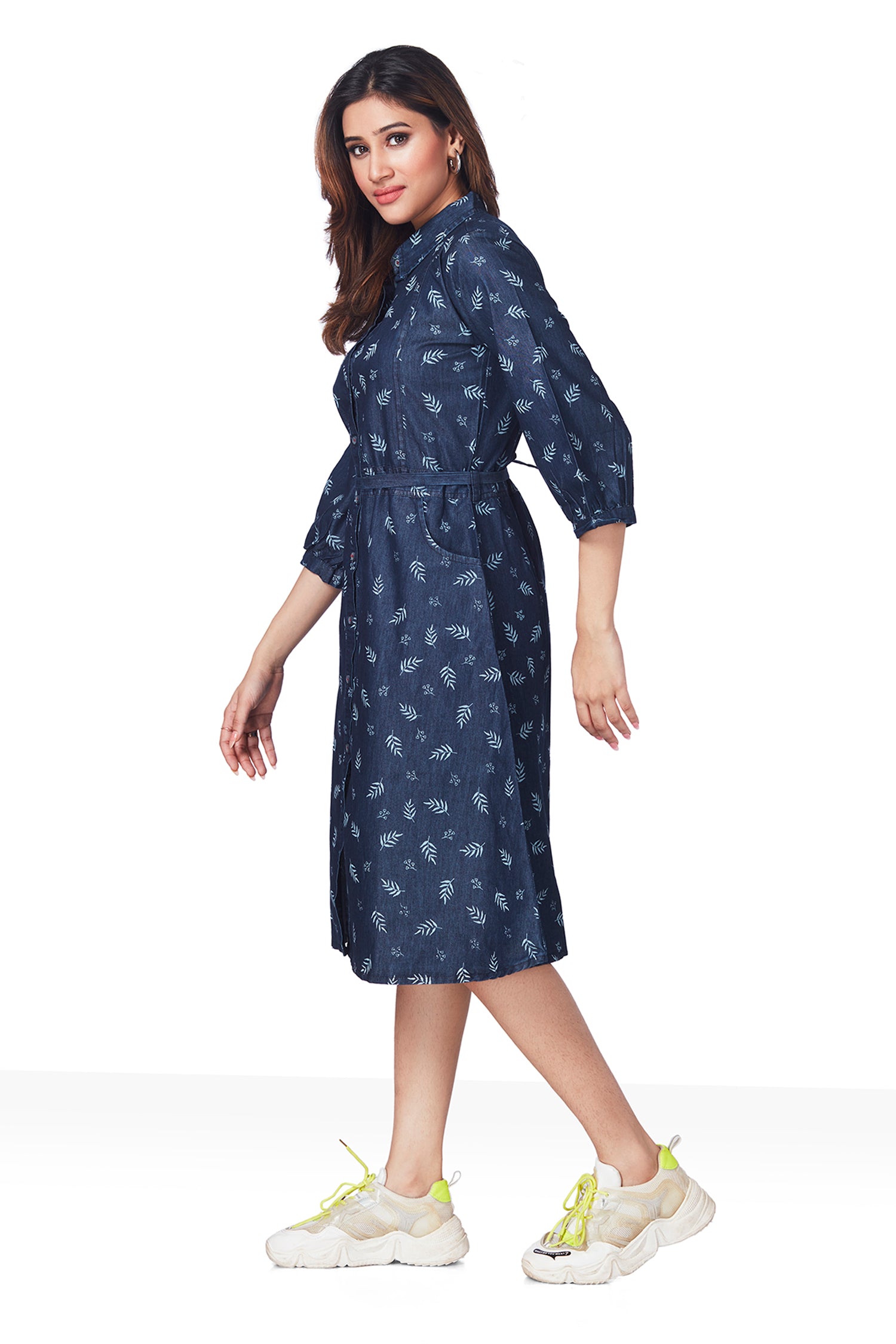 Denim Shirt Dress With Belt And Print image 2