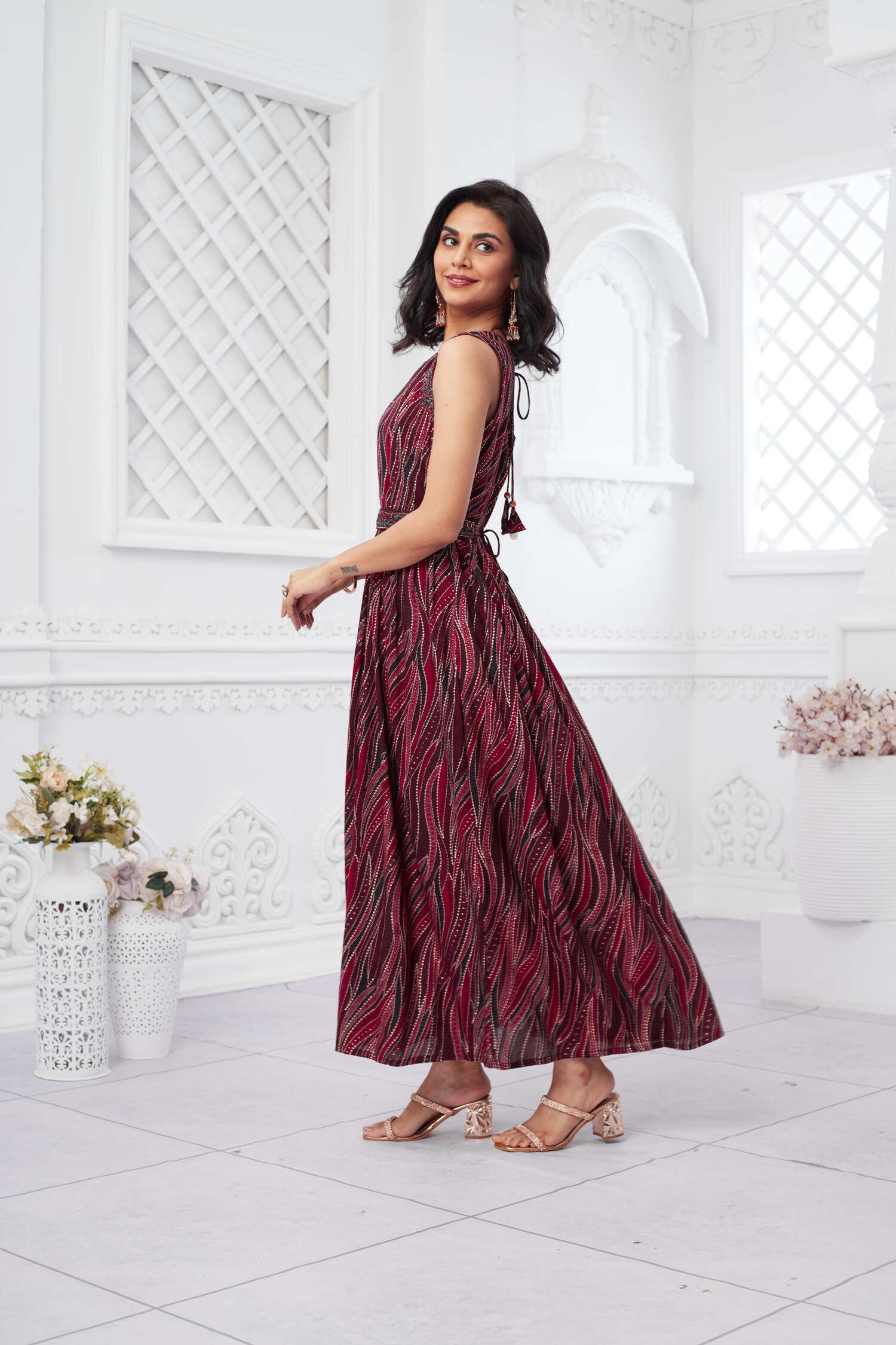Rayon Sleeveless Foil Print Ethnic Dress - Maroon image 4