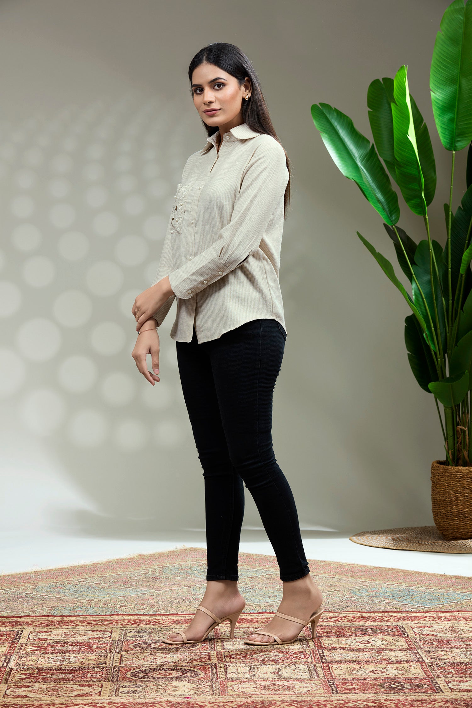 Linen Shirt With Embroidery Pocket image 3