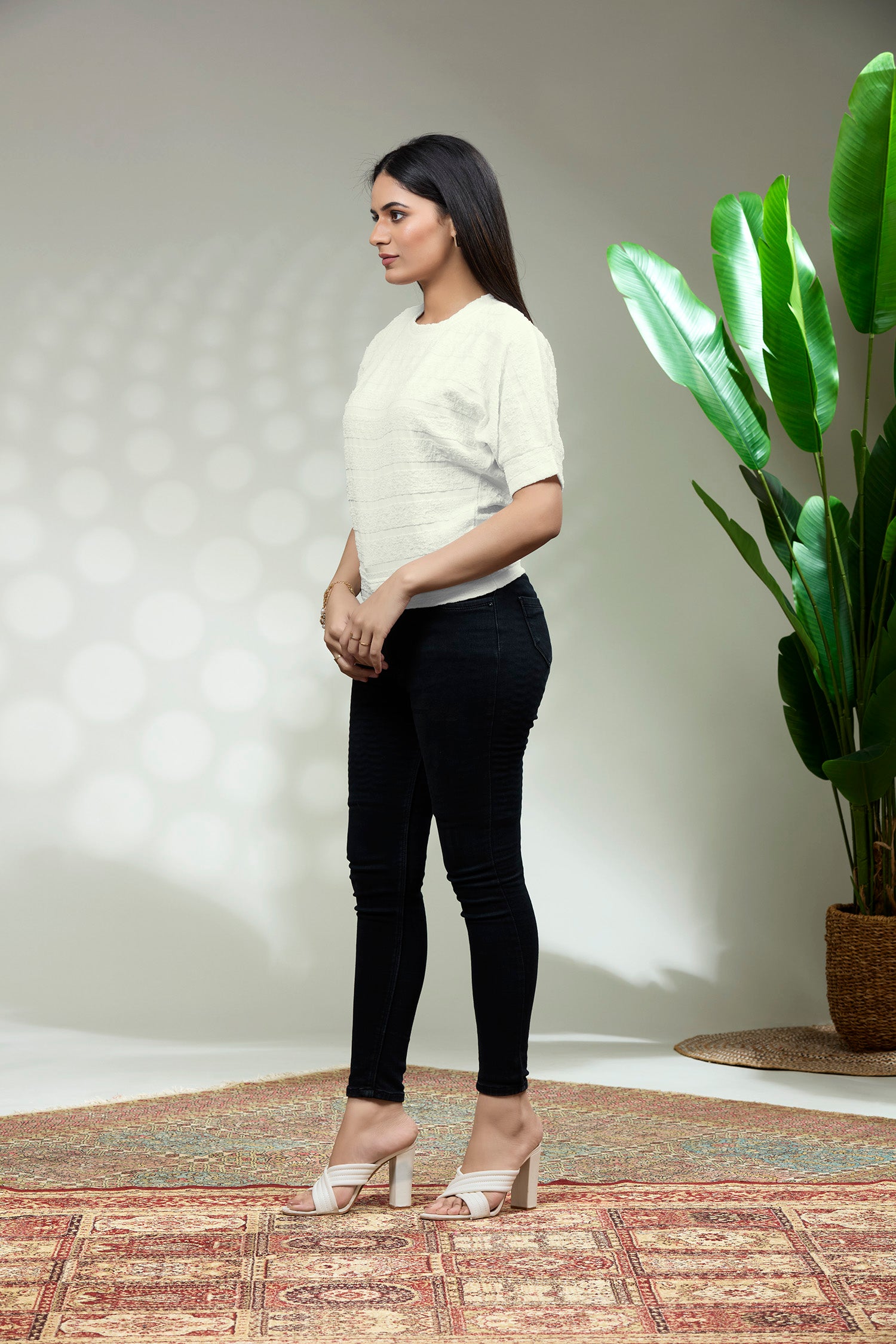 Classic Relaxed T-shirt - Cream image 3