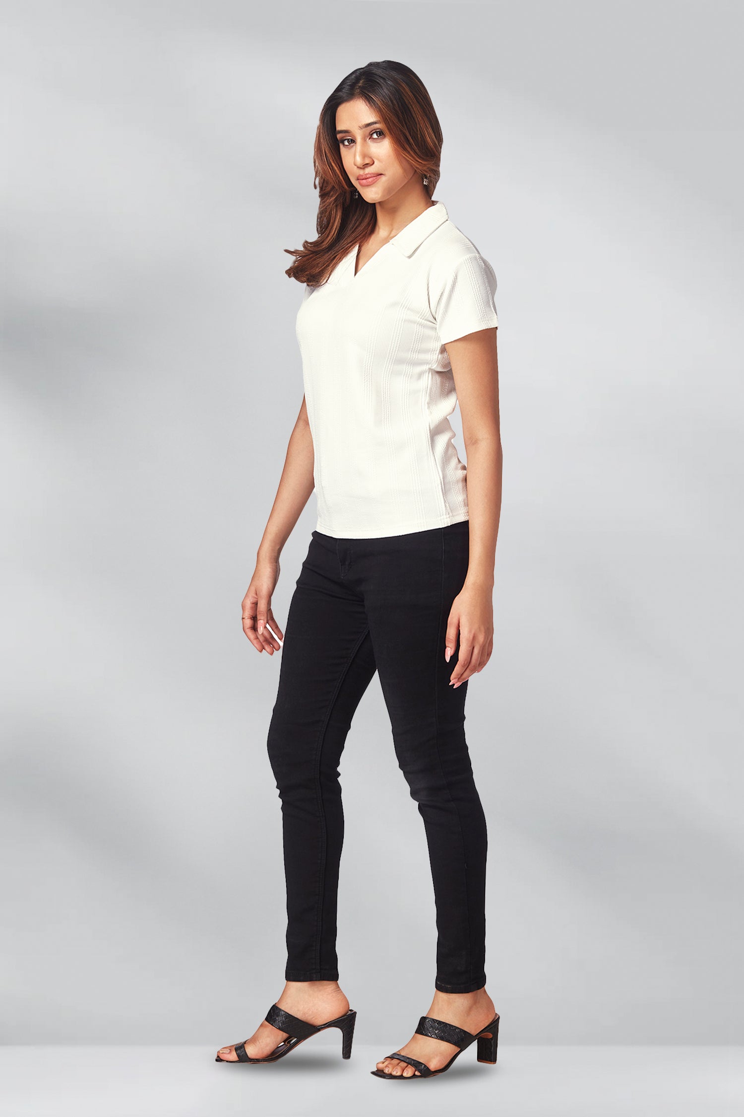 Casual V Neck Collar Self Texture T-shirts - White image 3