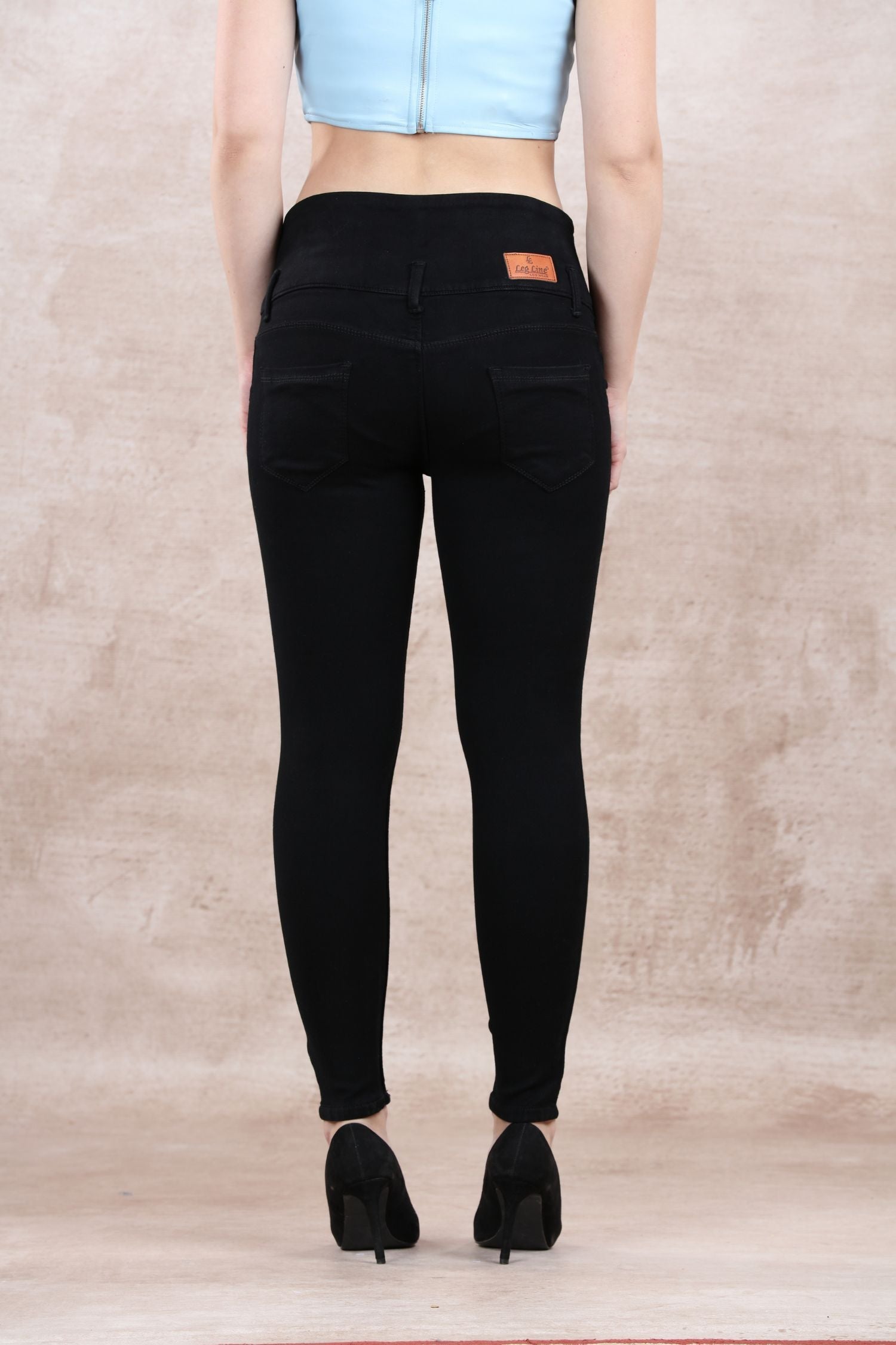 Skinny Jeans With 4 Button And Stylish Top Bracelet Belt Look - Black image 4