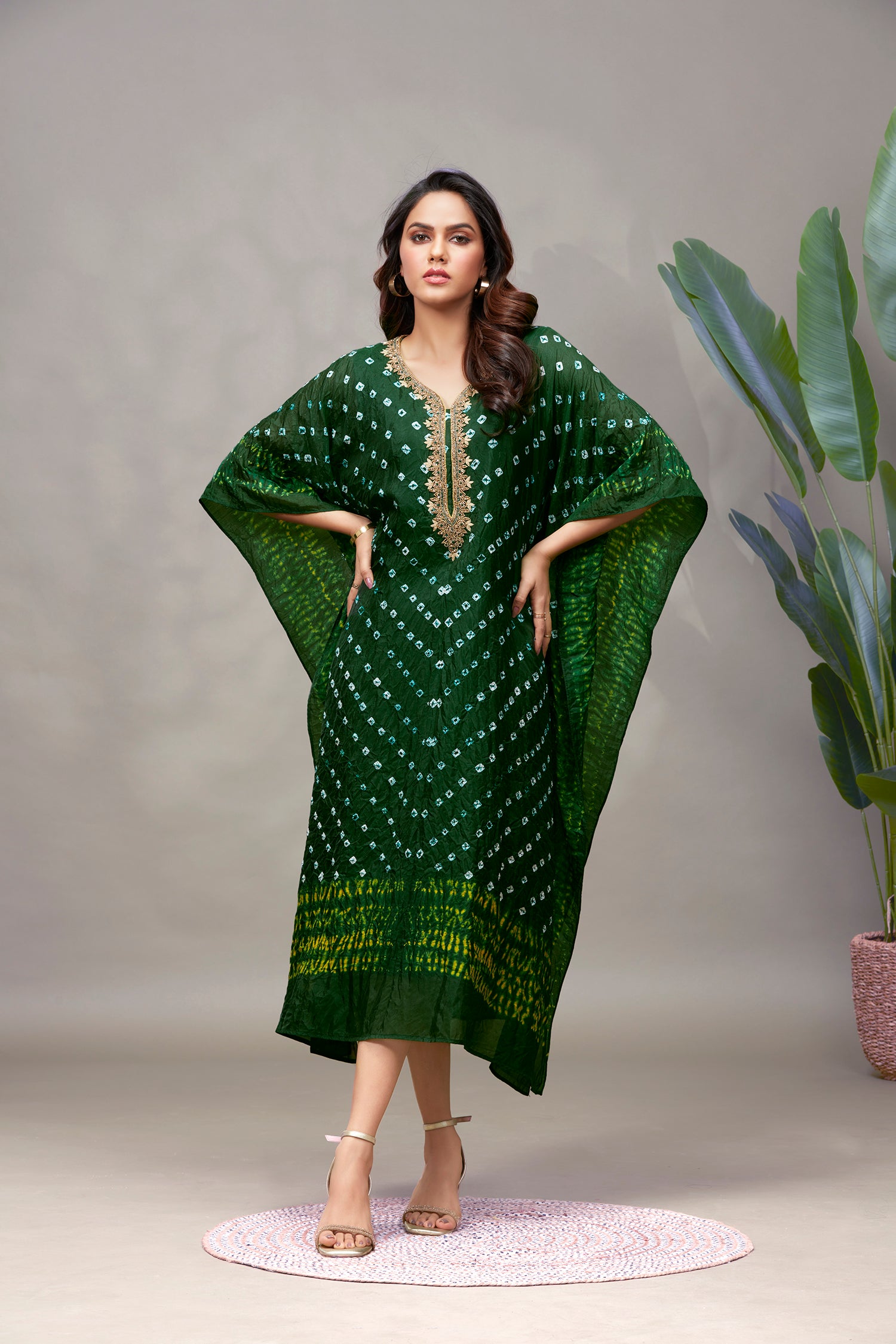 Bandhani Kaftan In Bottle Green Color