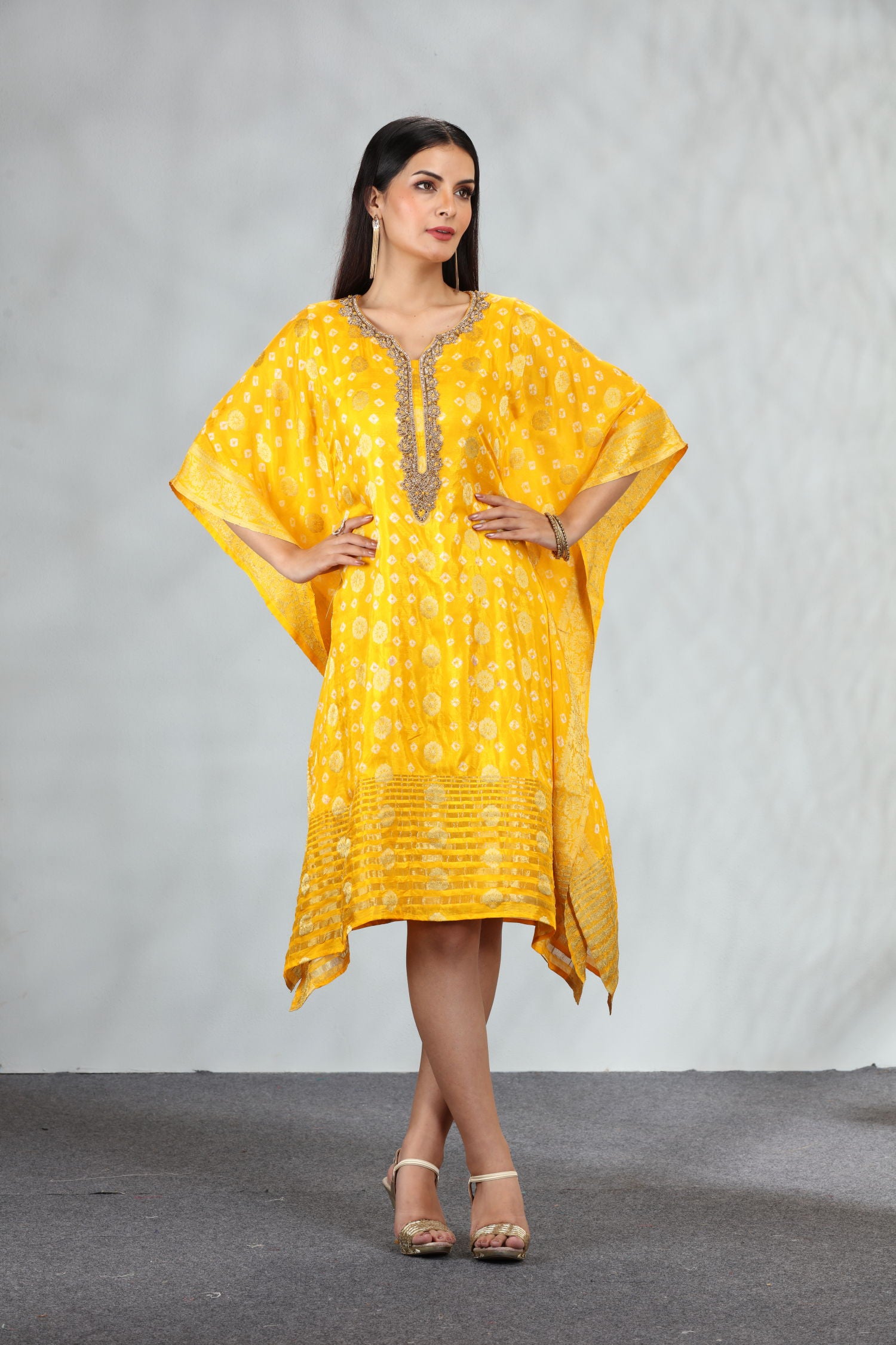 Bandhani Silk Kaftan image 2