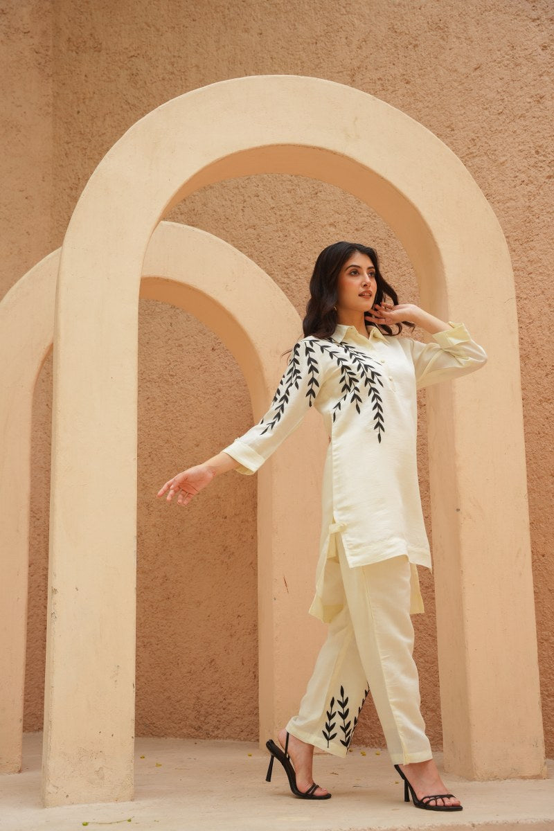 Pure Cotton Embroidered High-low Tunic & Trouser Cord Set - Off White image 2