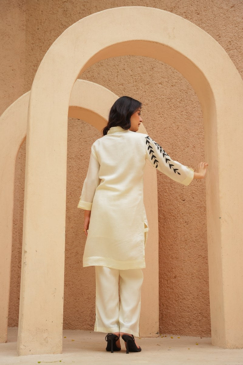 Pure Cotton Embroidered High-low Tunic & Trouser Cord Set - Off White image 4