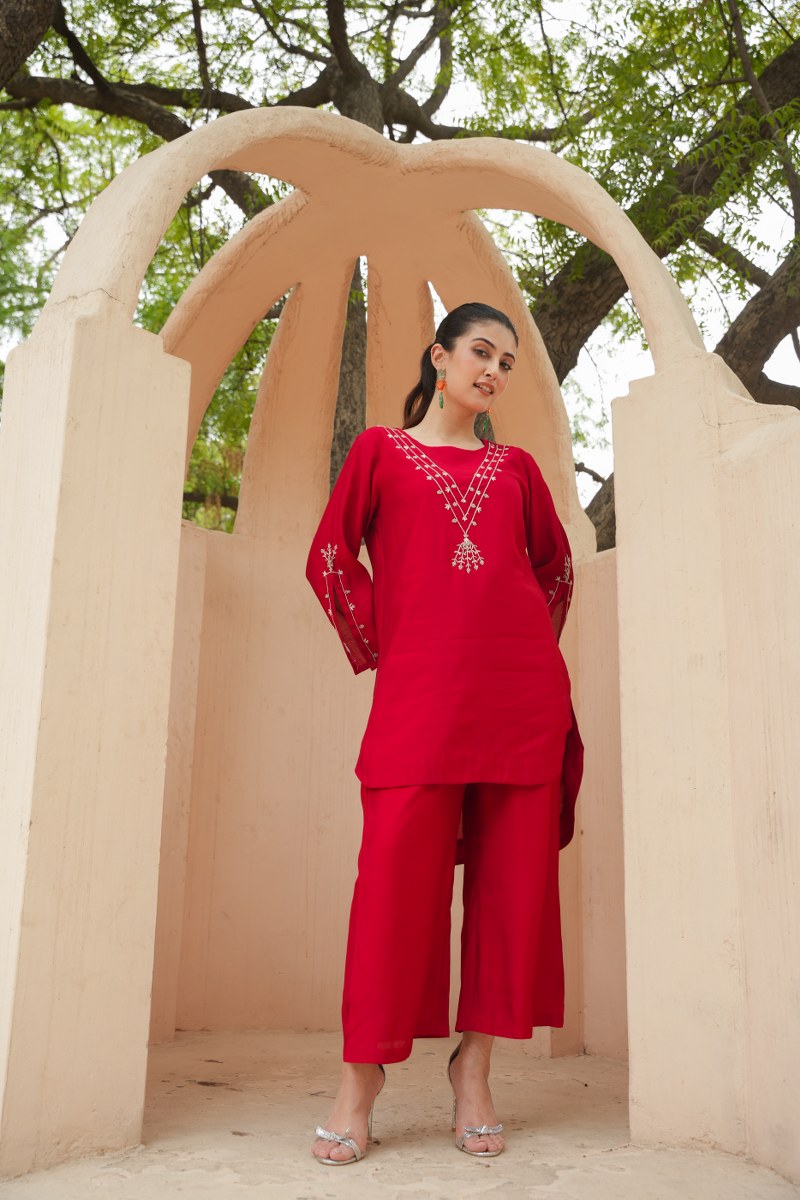 Festive Red Roman Silk Cord Set With Minimalist Embroidery And Flared Sleeves image 3