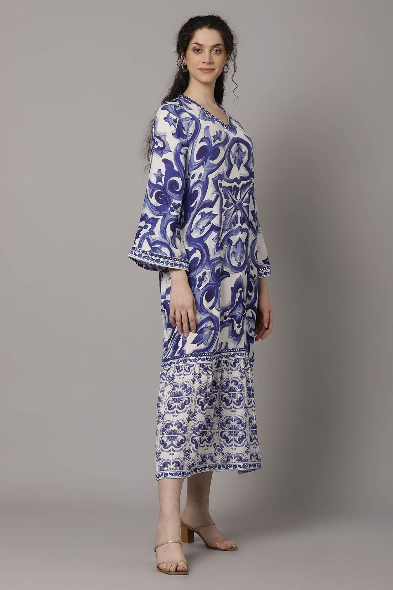 Blue Bloom Printed Long Sleeve Dress image 3