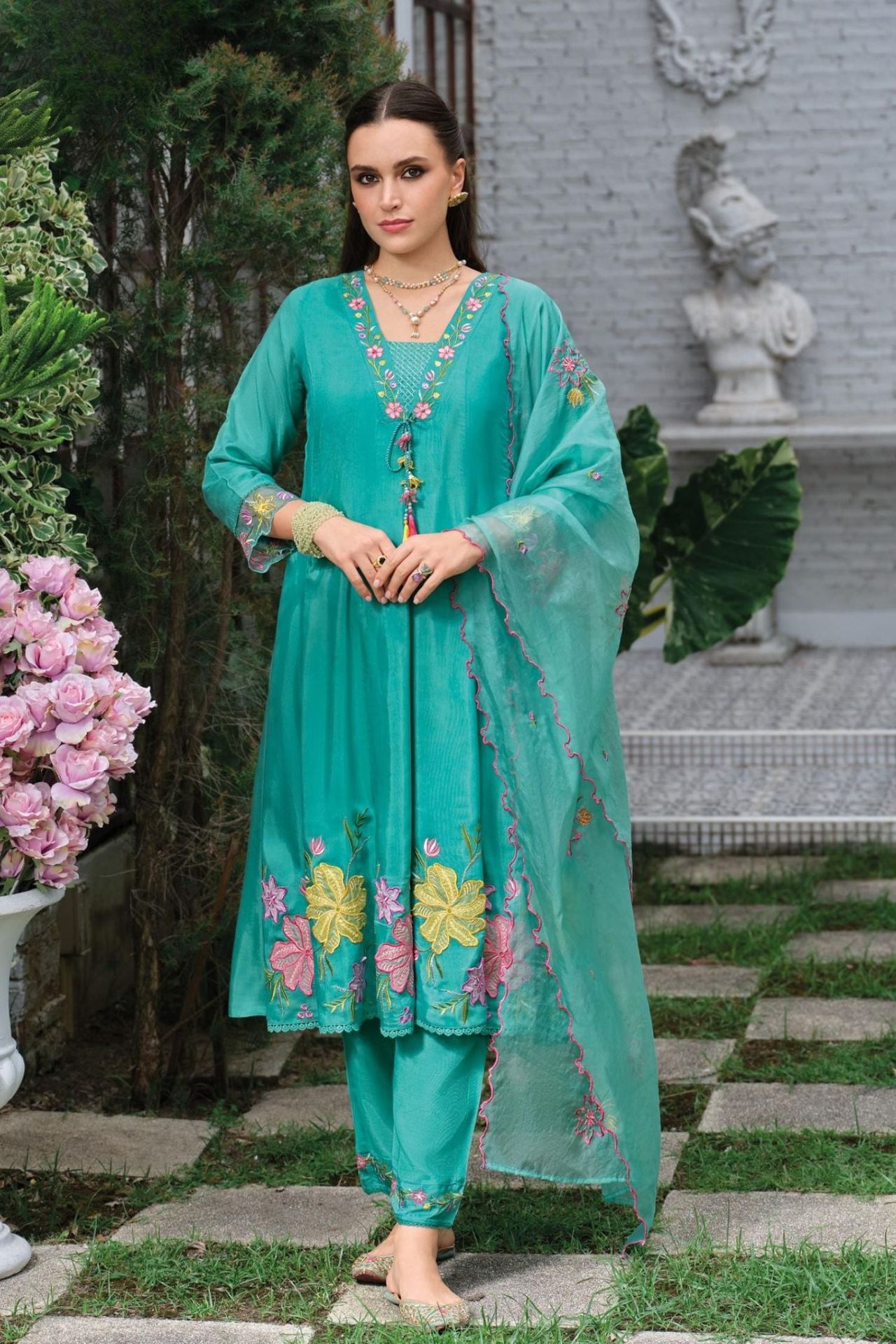 Floral Hand Embroidery Pure Mul Chanderi Three Piece Set