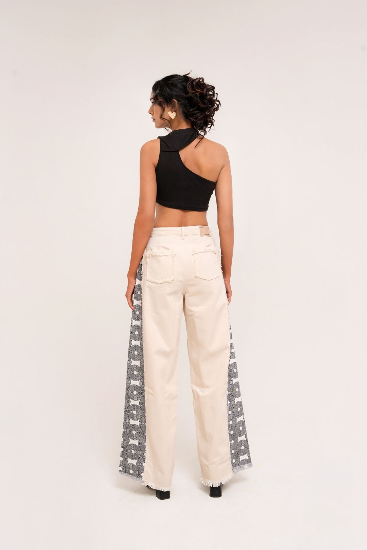 Printed Side Panel Beige Denim image 4
