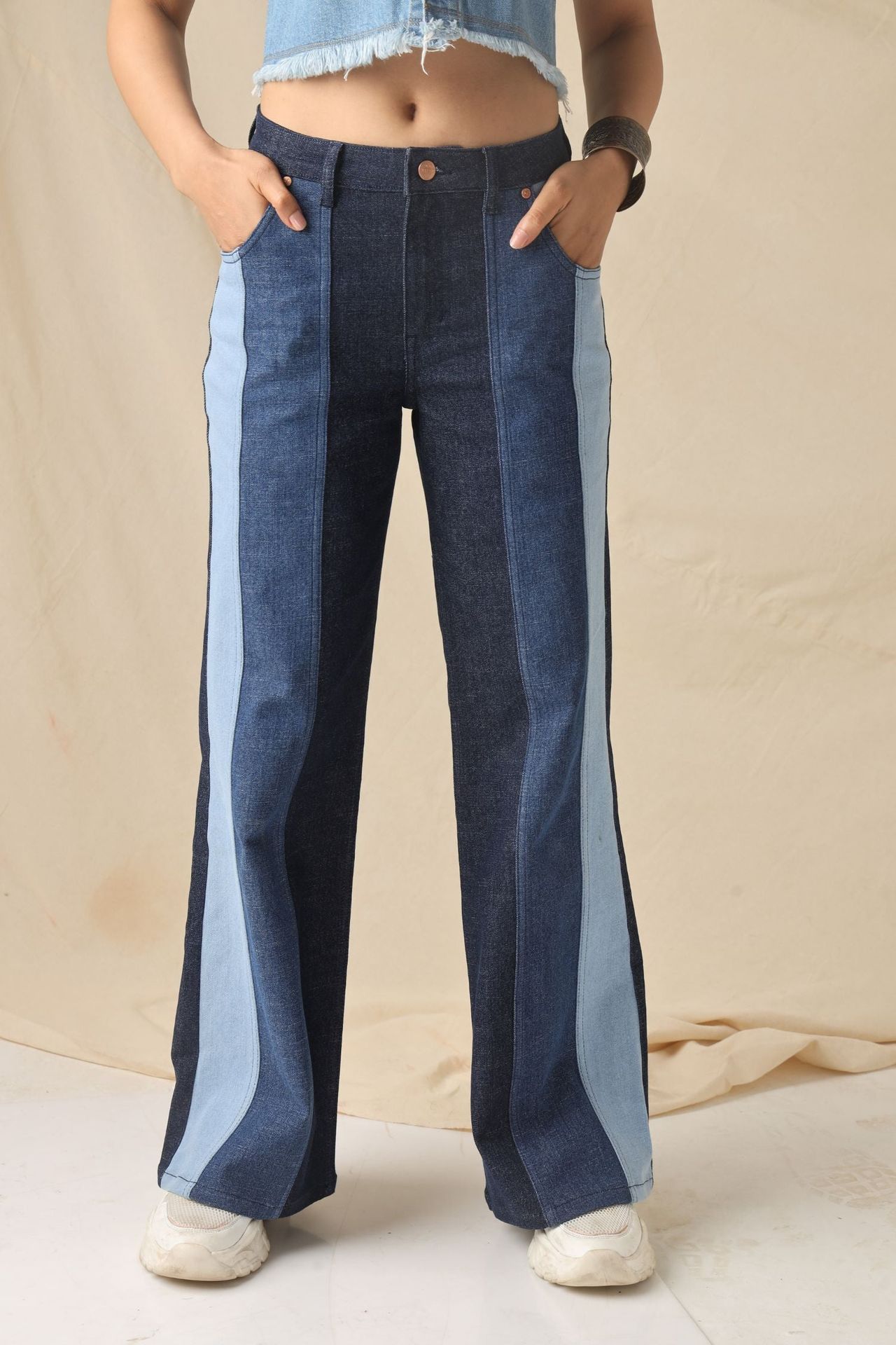Relaxed Fit Wide Leg Denim image 2