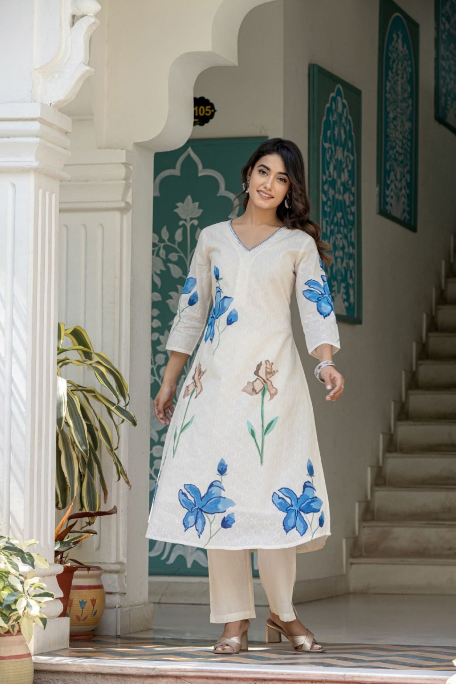 Linen With Digital Print And Embroidery image 3