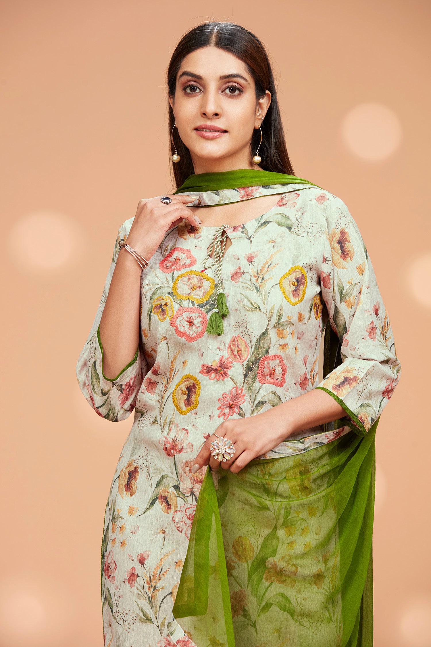 Three-piece Cotton Foral Printed Kurta And Dupatta With Solid Pants image 3