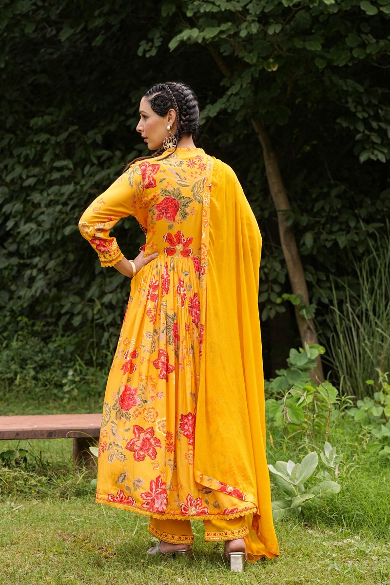 Traditional Anarkali Kurta Set - Yellow image 5
