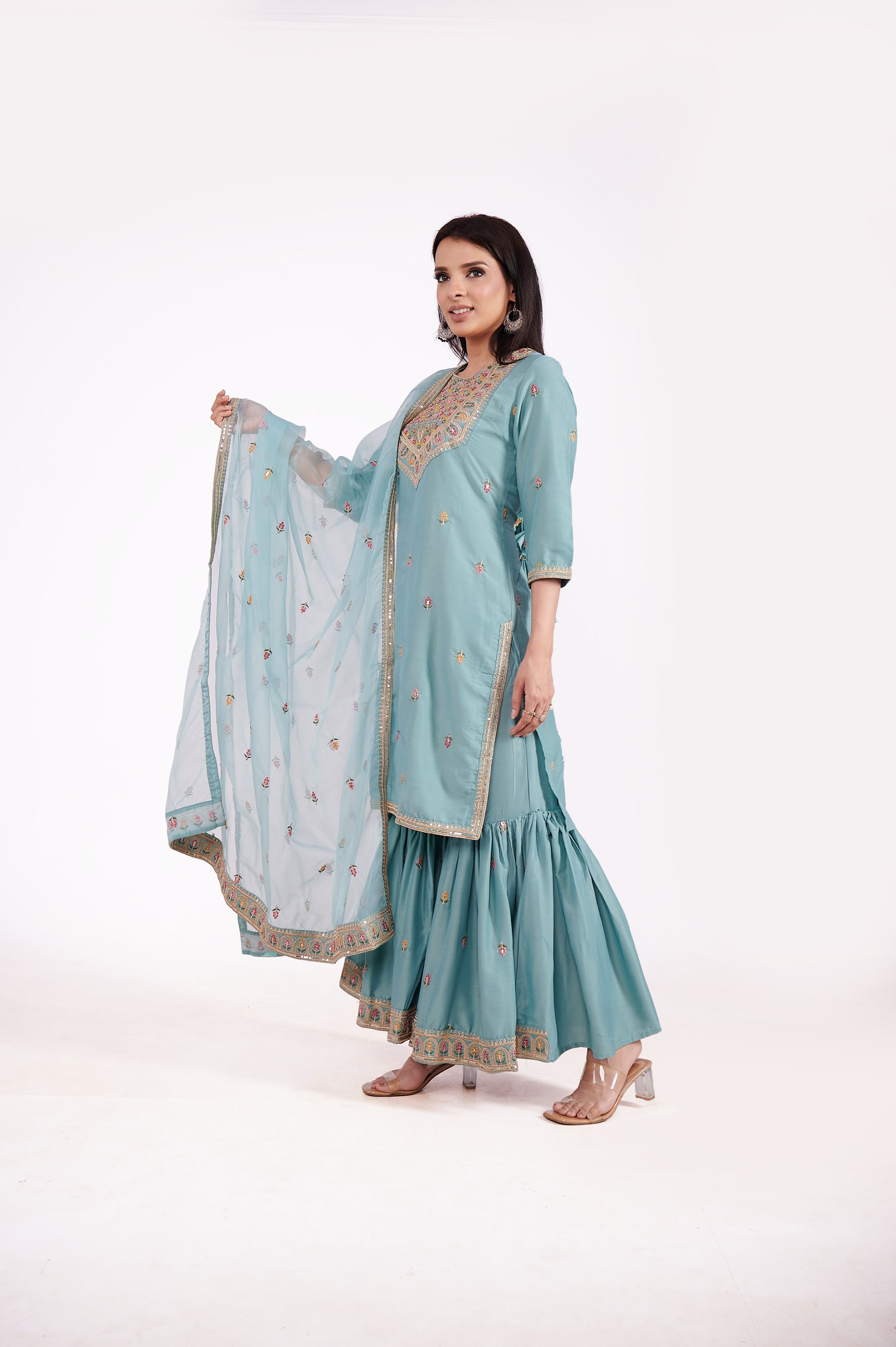 Three-piece Sharara Kurta Set image 5