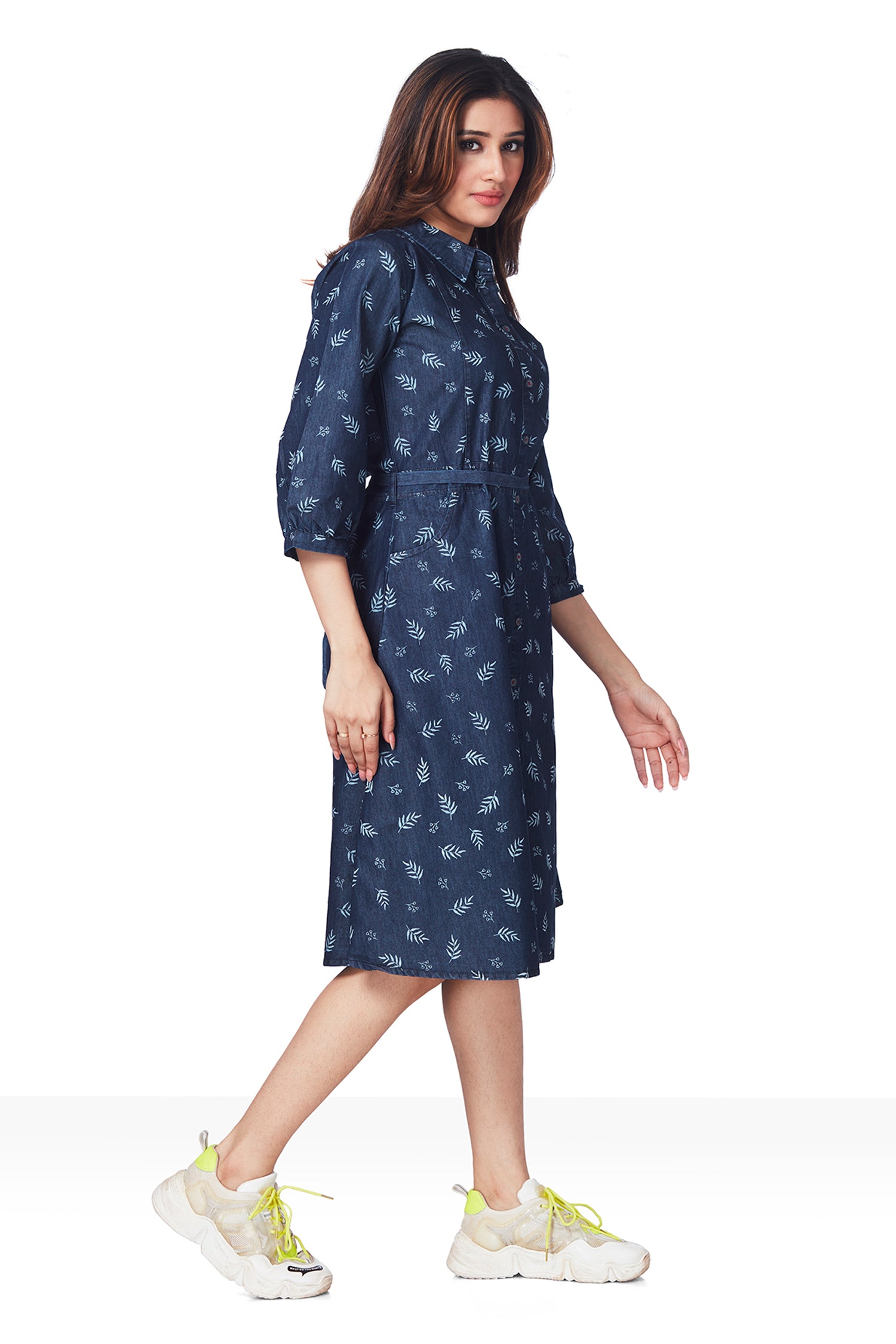 Denim Shirt Dress With Belt And Print image 6