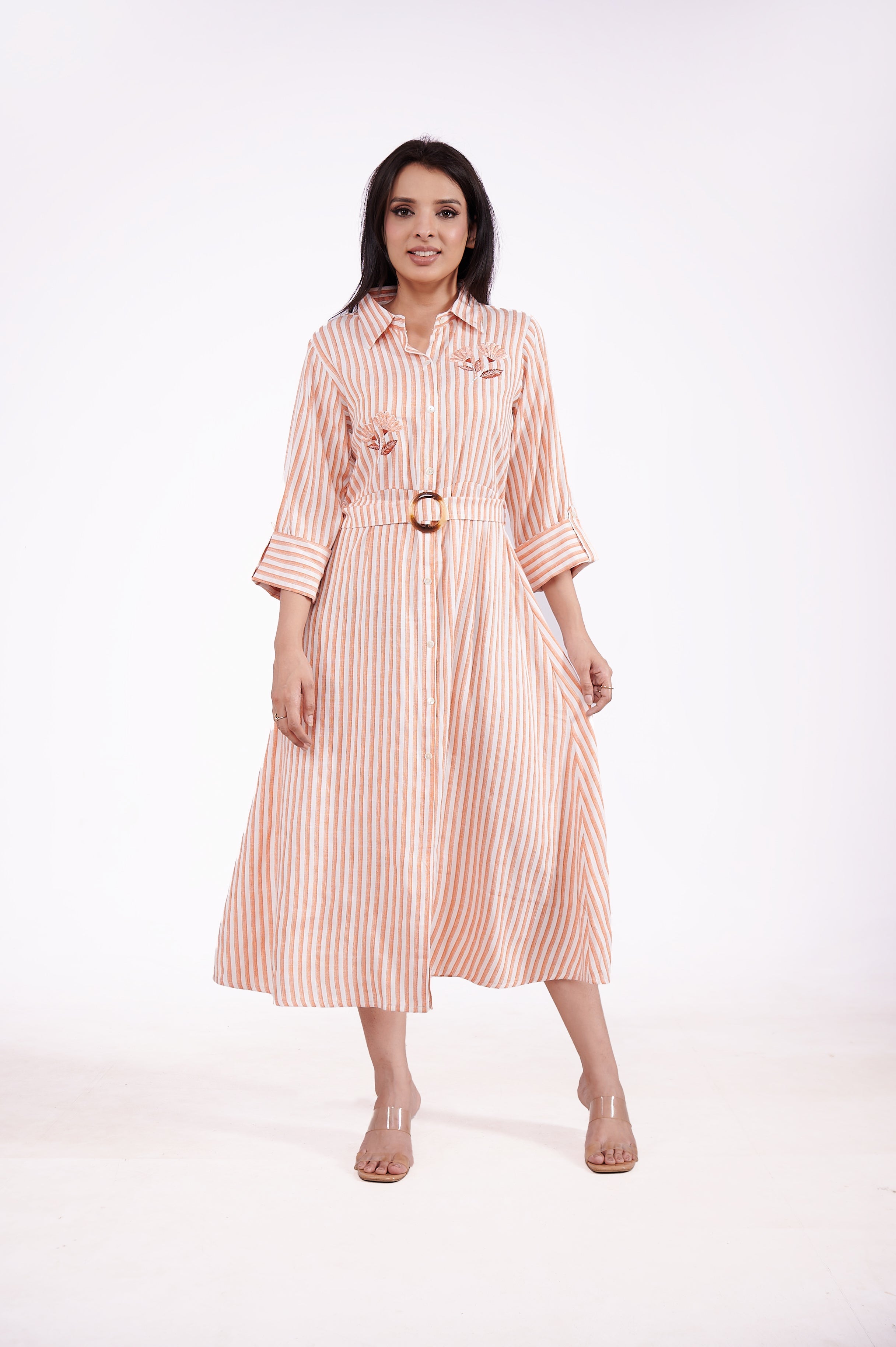 Midi Dress With Front Button And A Belt image 5
