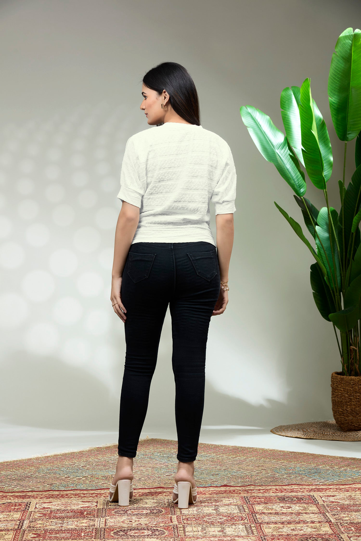 Classic Relaxed T-shirt - Cream image 5