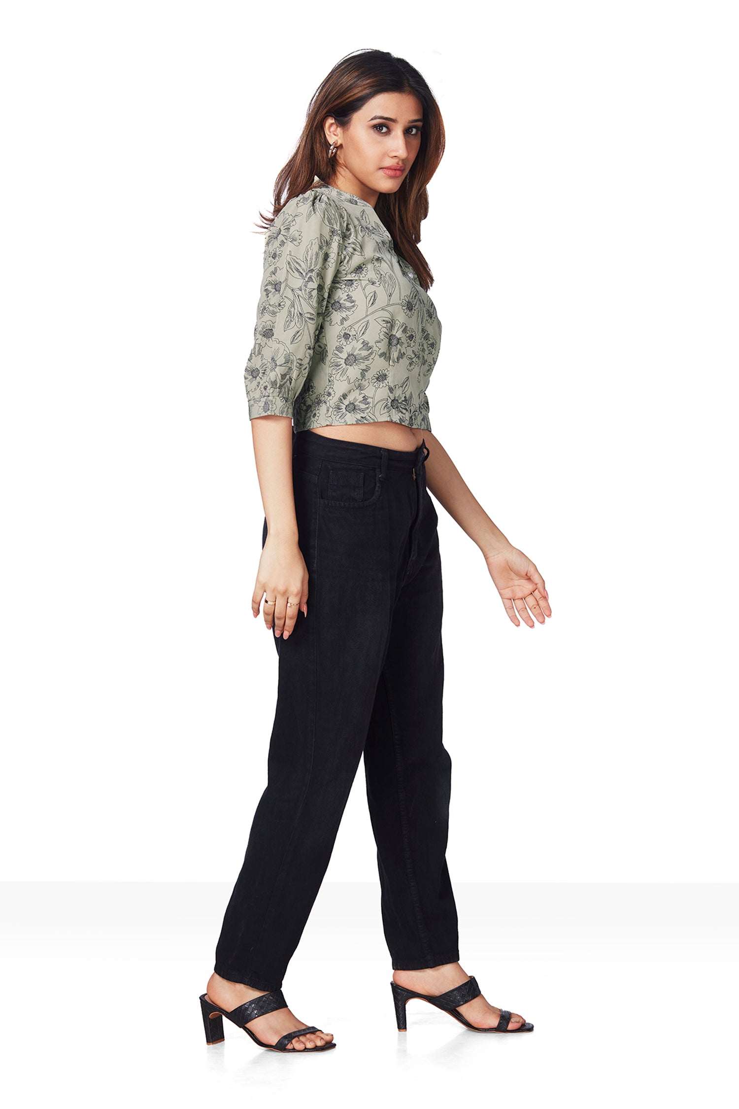 Printed Crop Top With Central Broach image 5