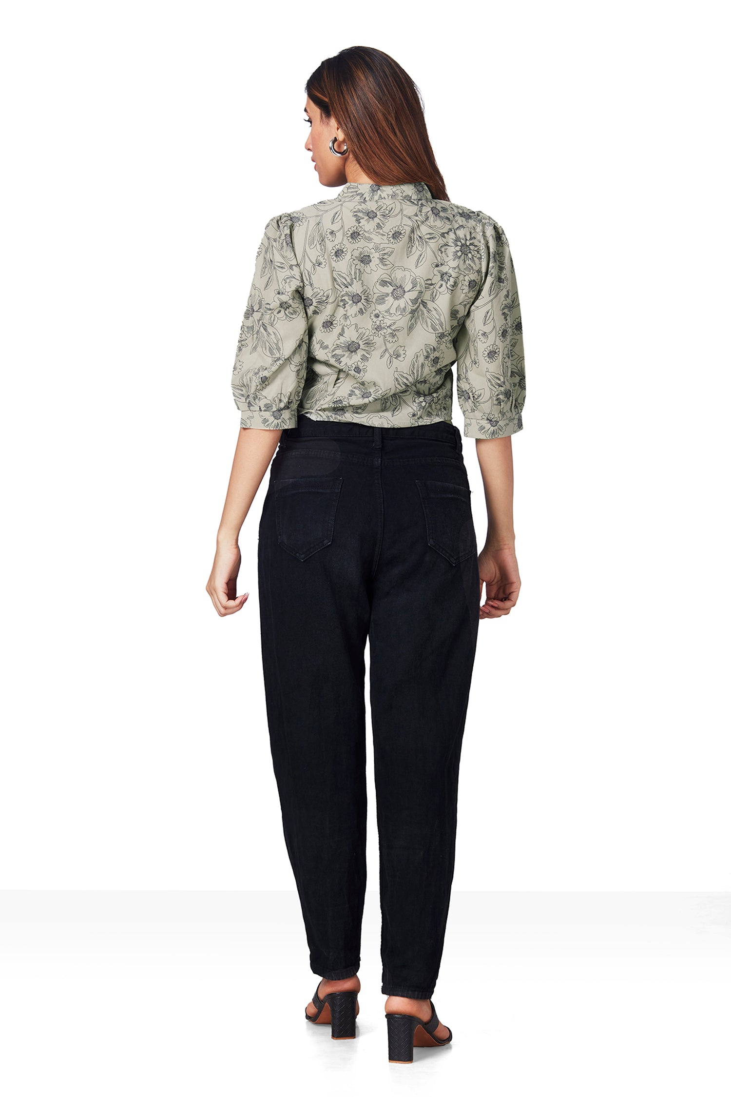 Printed Crop Top With Central Broach image 6