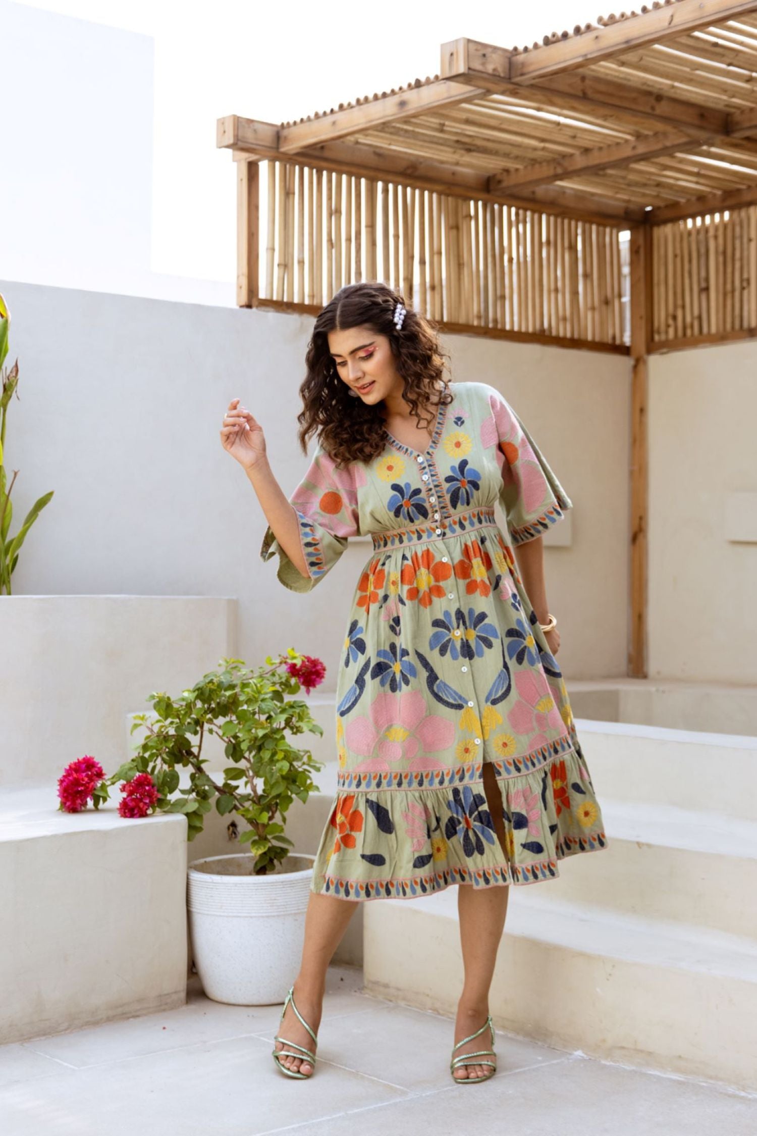 Bright Daisy Embroidered Cluster Green Tunic Dress image 4
