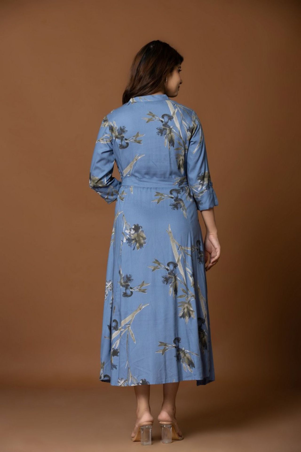Long Blue Long Dress With Belt In Shirt Style image 5