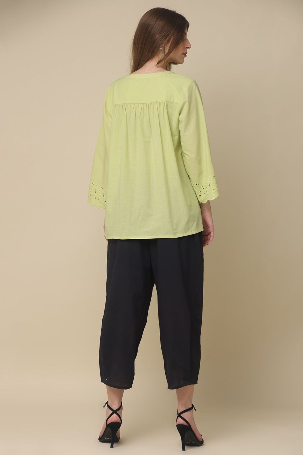 Freyaa Minty Fresh Solid Top image 7