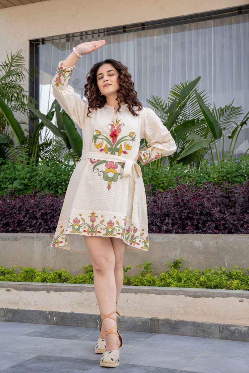 Off-white Tunic With Floral Handwork & Belt image 5