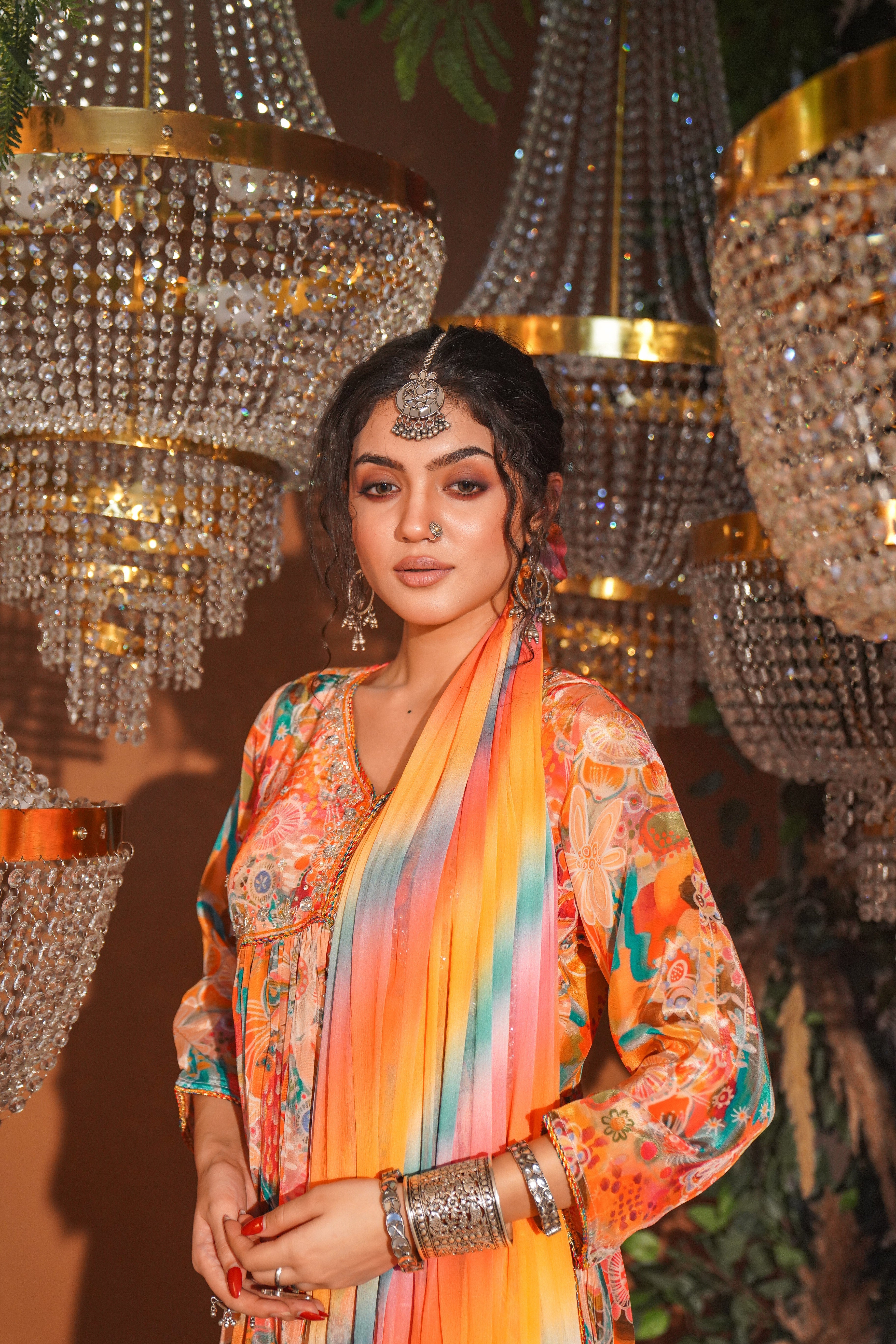 Alia Style Crepe Long-slit Kurta Set image 10