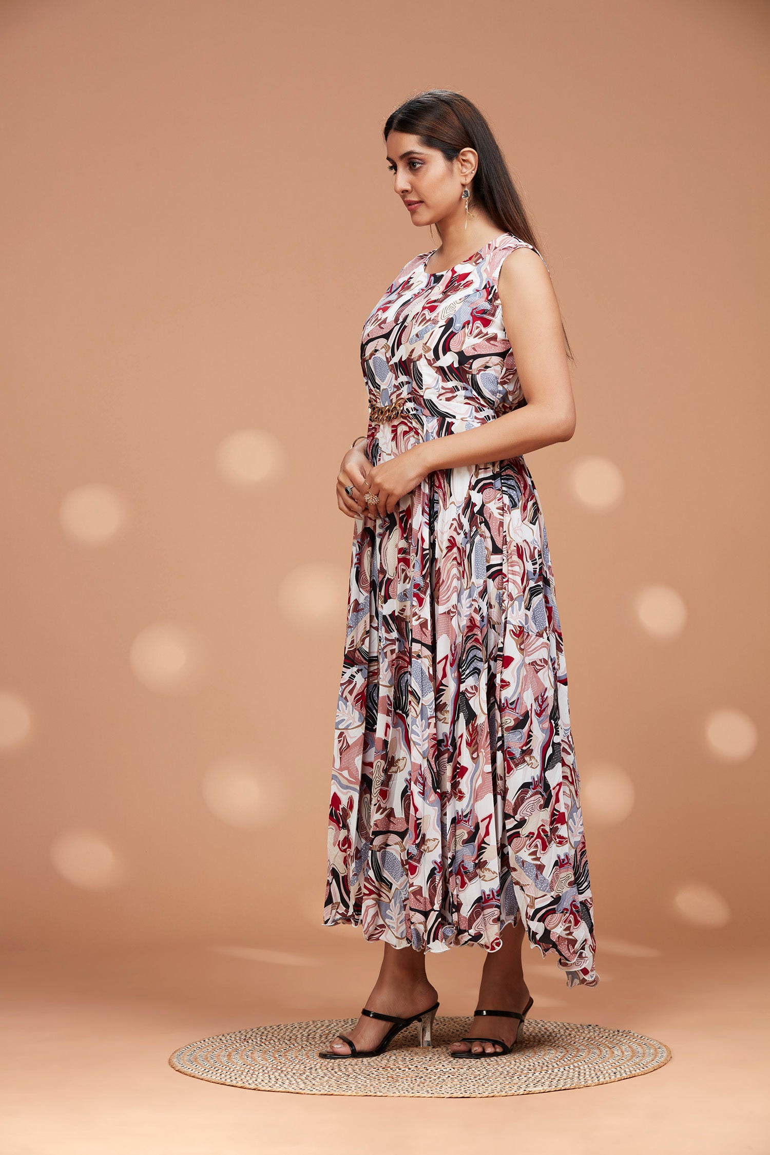 Pleated Sleeveless Gown With Metal Waist Belt (WINE) image 4