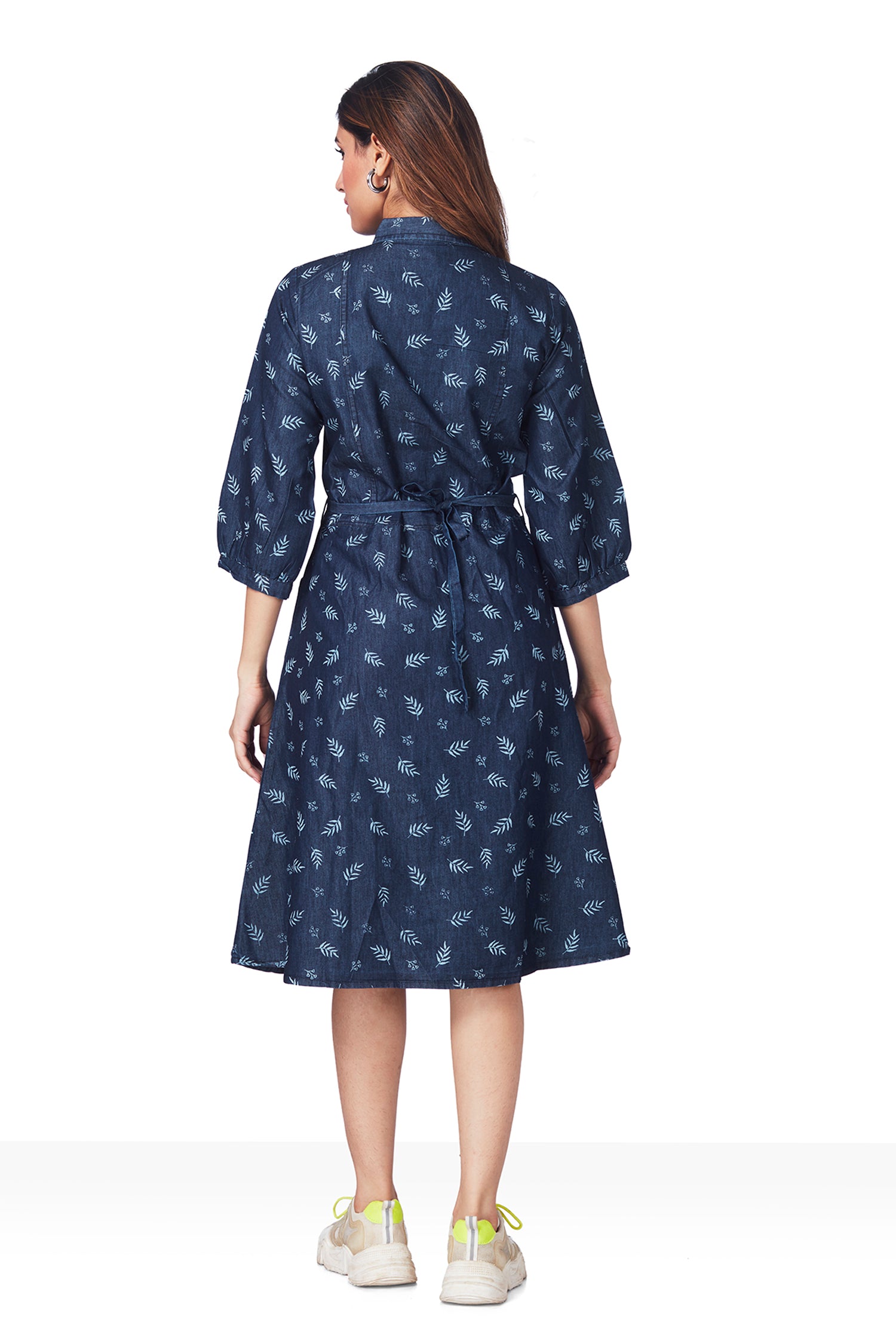 Denim Shirt Dress With Belt And Print image 7
