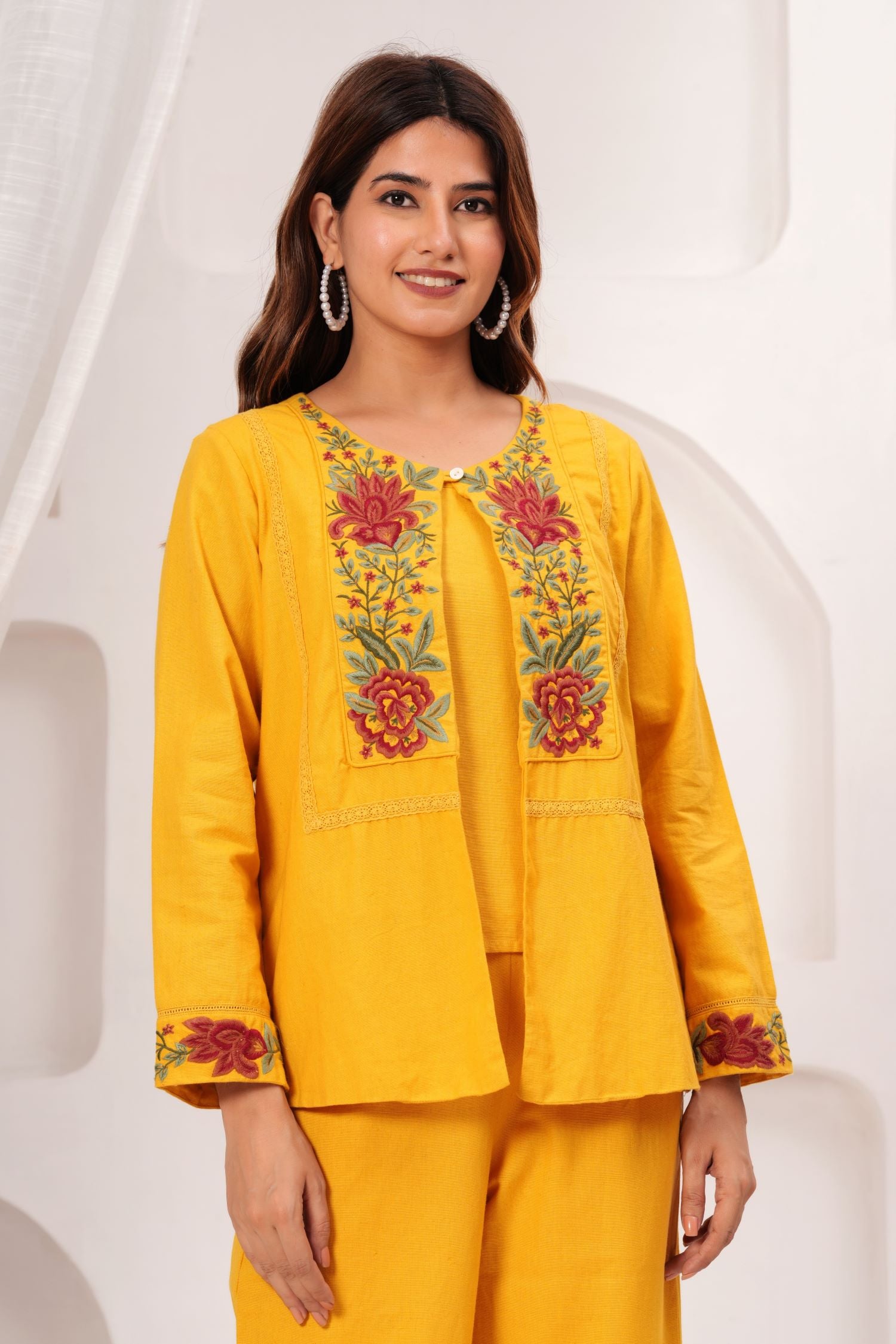 Mustard Three-piece Outfit With Elegant Jacket Style image 4