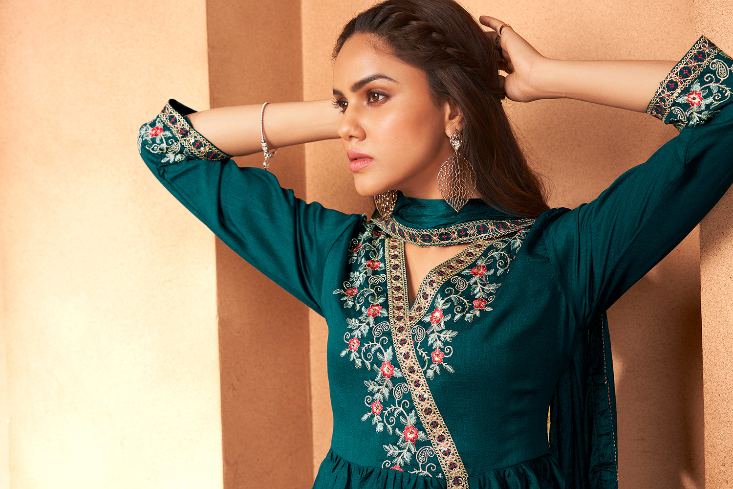 Teal Blue Embroidered Three- Piece Kurta Set In Chinon Fabric image 6