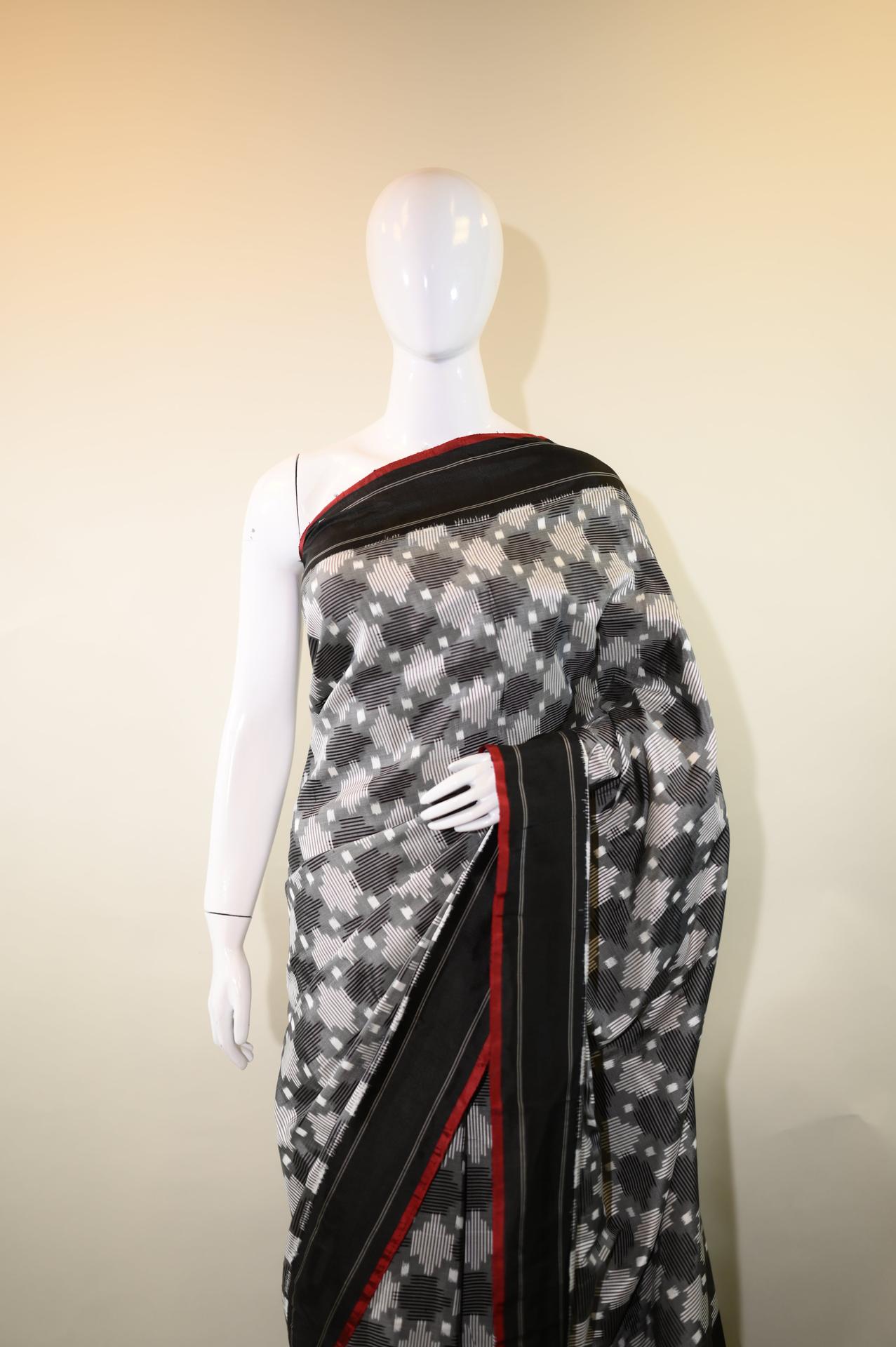 Grey & Black Mulberry Silk Pochampally Double Warp Ikat Saree image 2