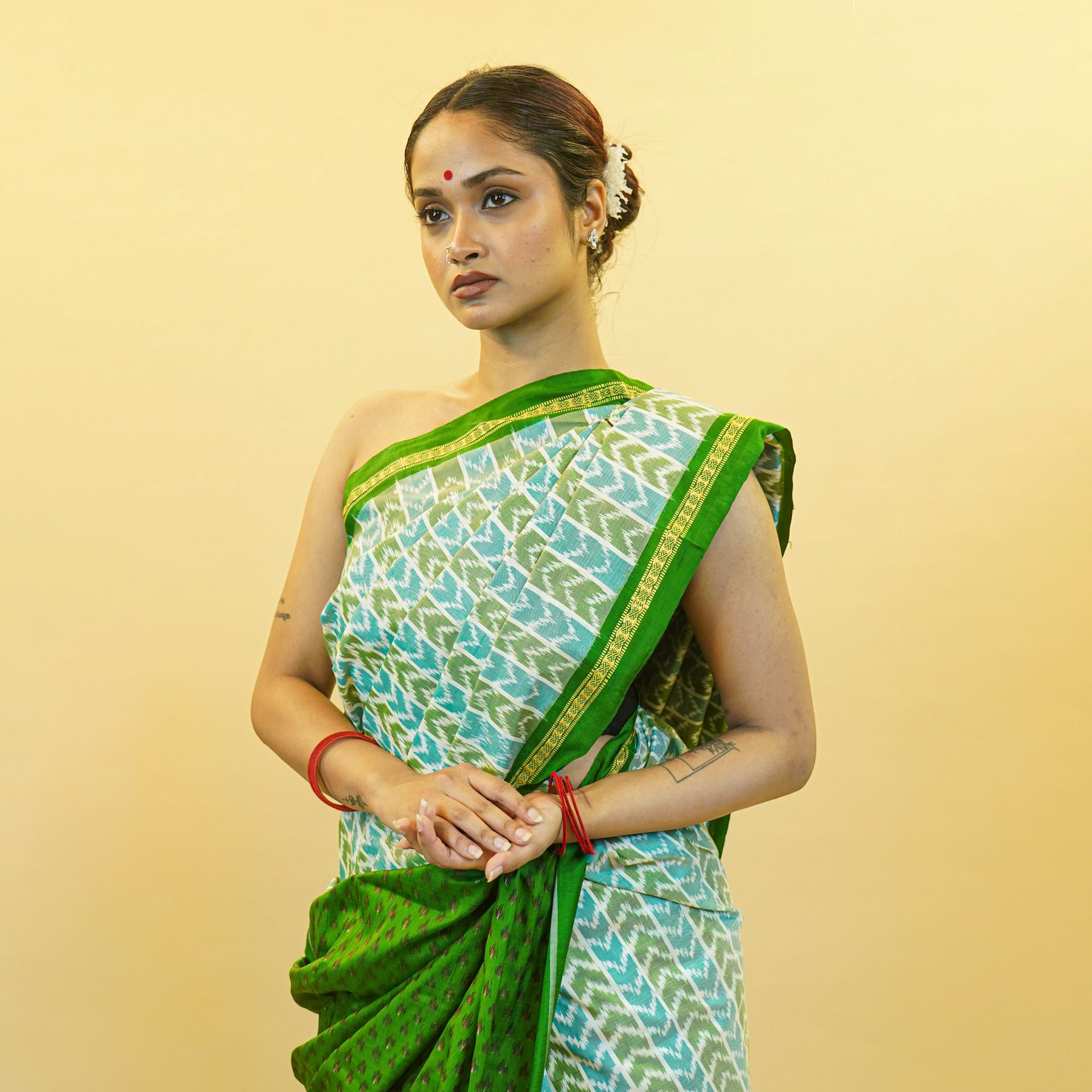 Sea Blue & Green Mulberry Silk Pochampally Ikat Saree image 2