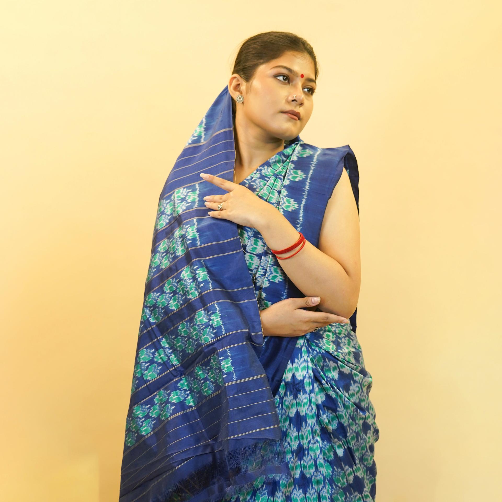 Blue & Sea Green Mulberry Silk Pochampally Geometric Ikat Saree image 2