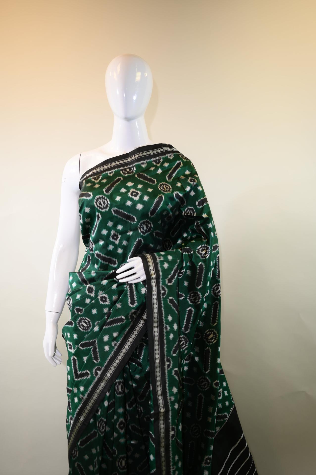 Emerald Green & Black Mulberry Silk Pochampally Ikat Saree image 3